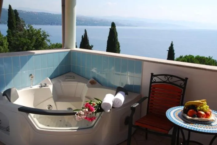 Day in Hotel Miramar