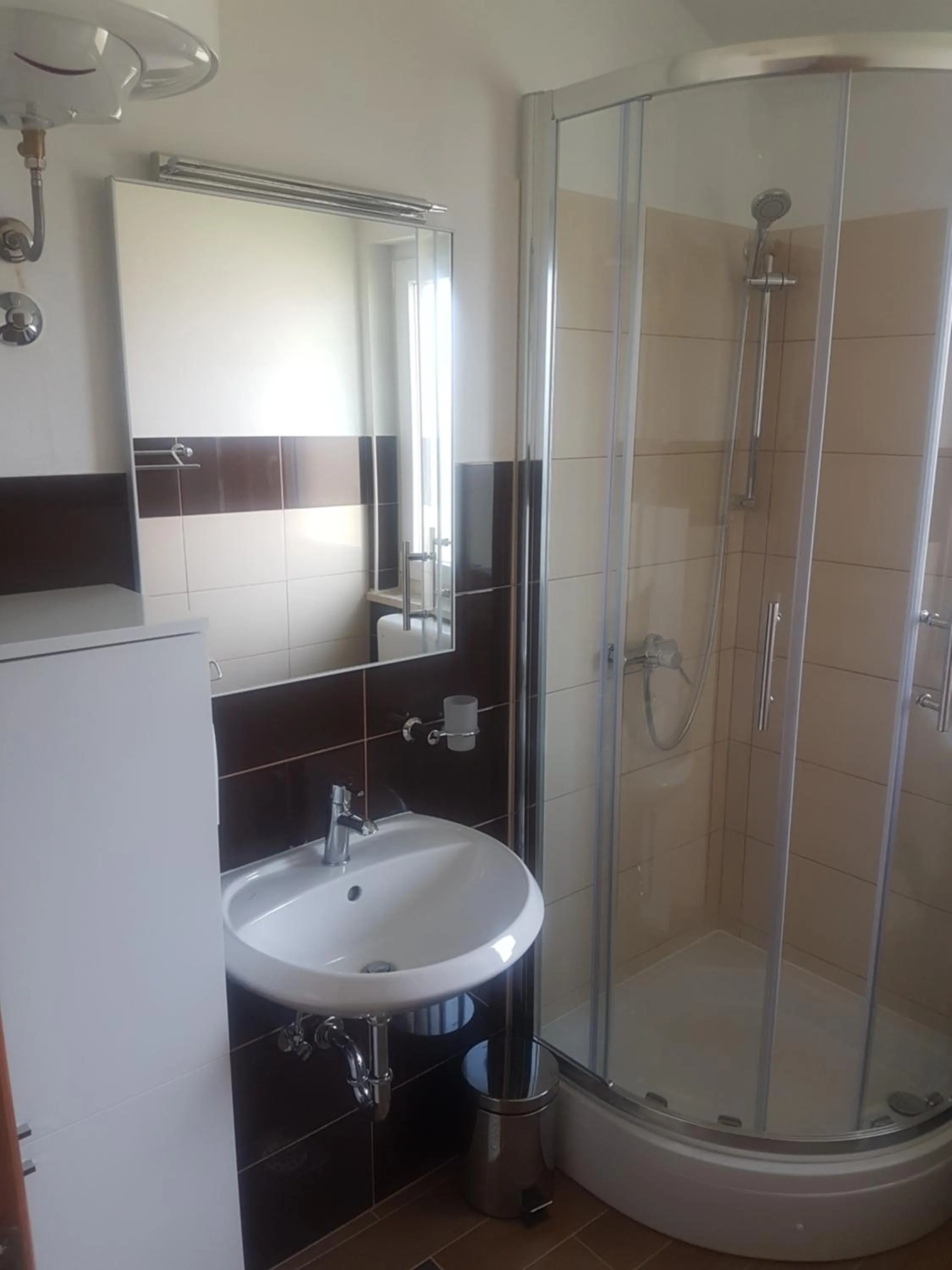 Shower in Apartments Zova