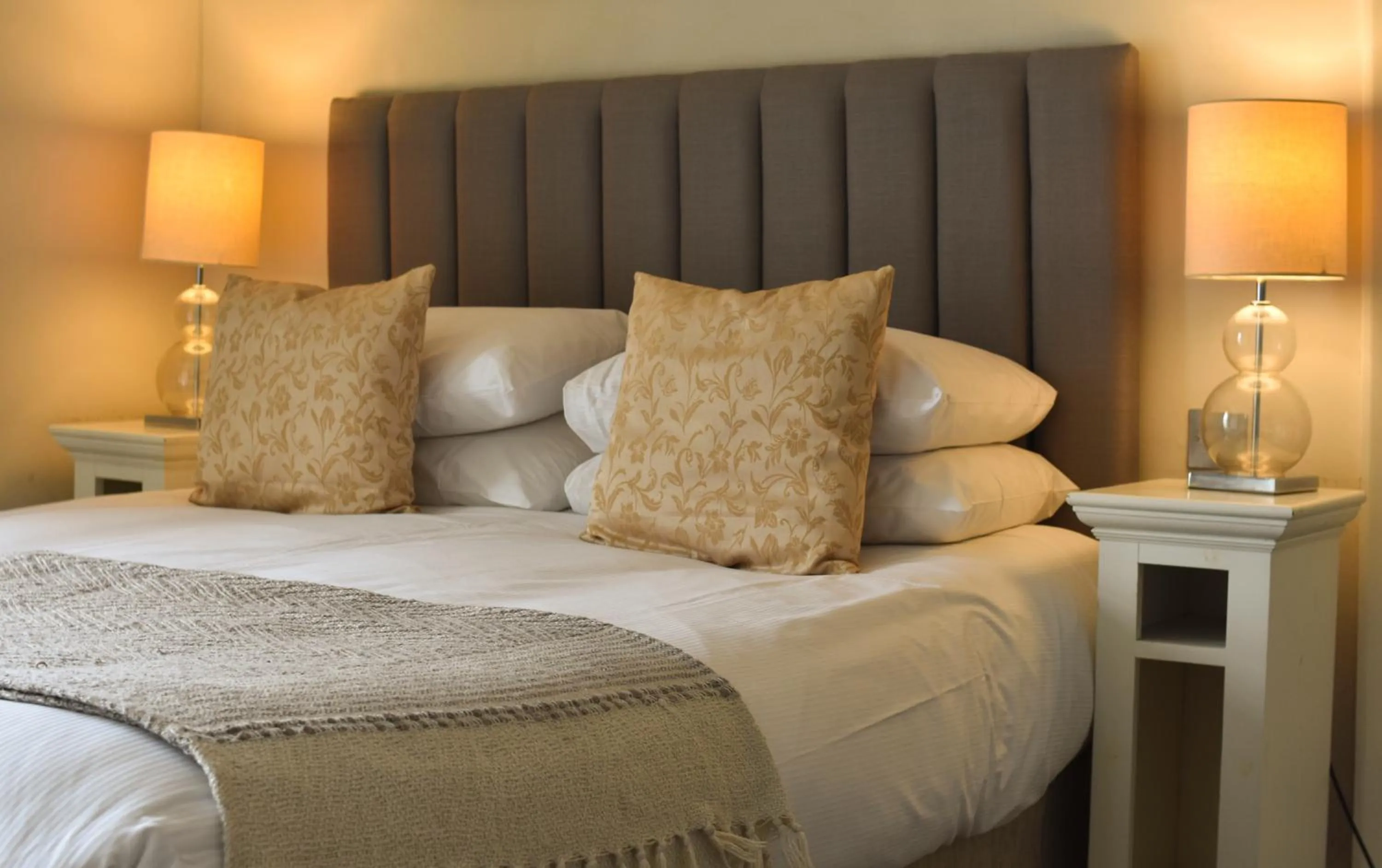 Bed in The Royal Albion