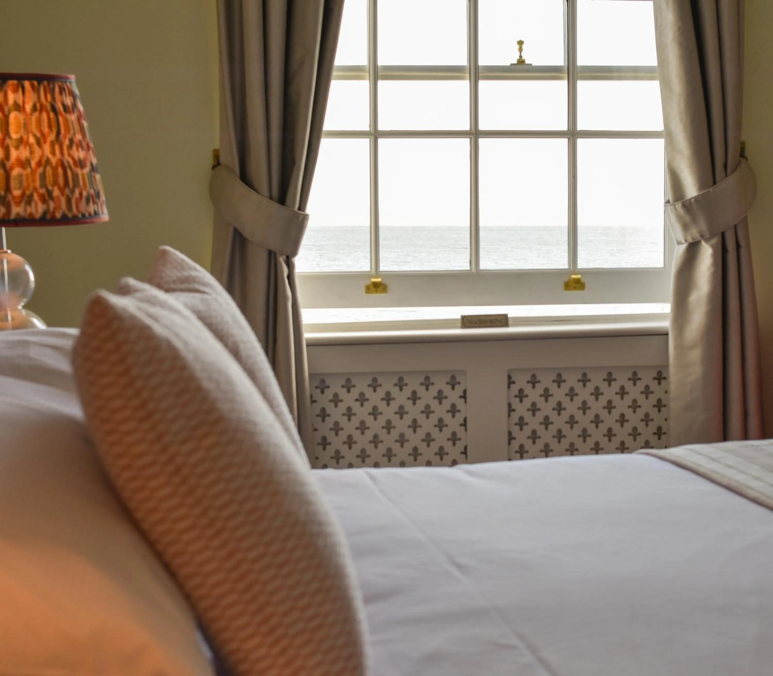 Bed in The Royal Albion