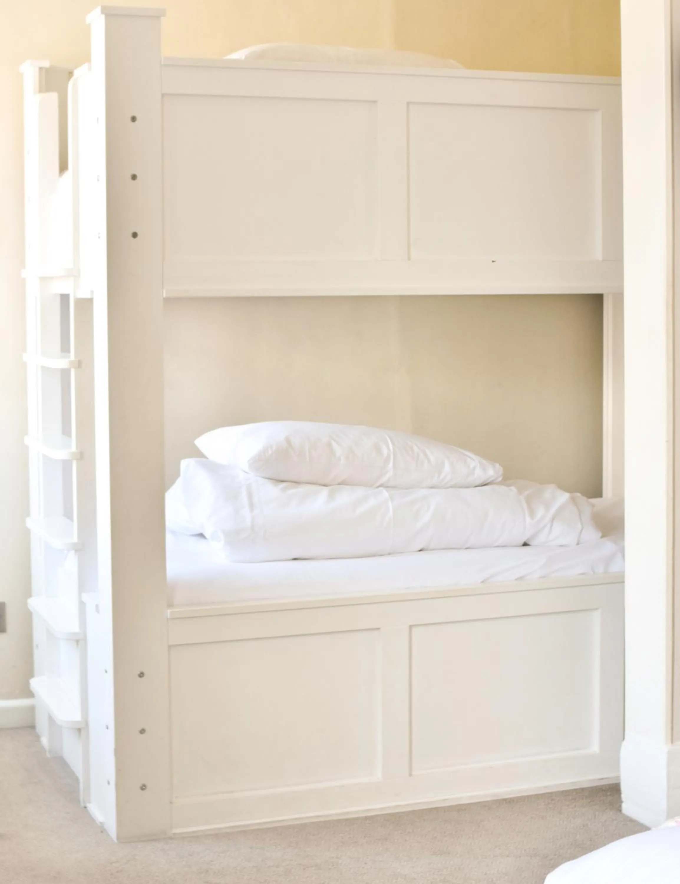 Bed in The Royal Albion