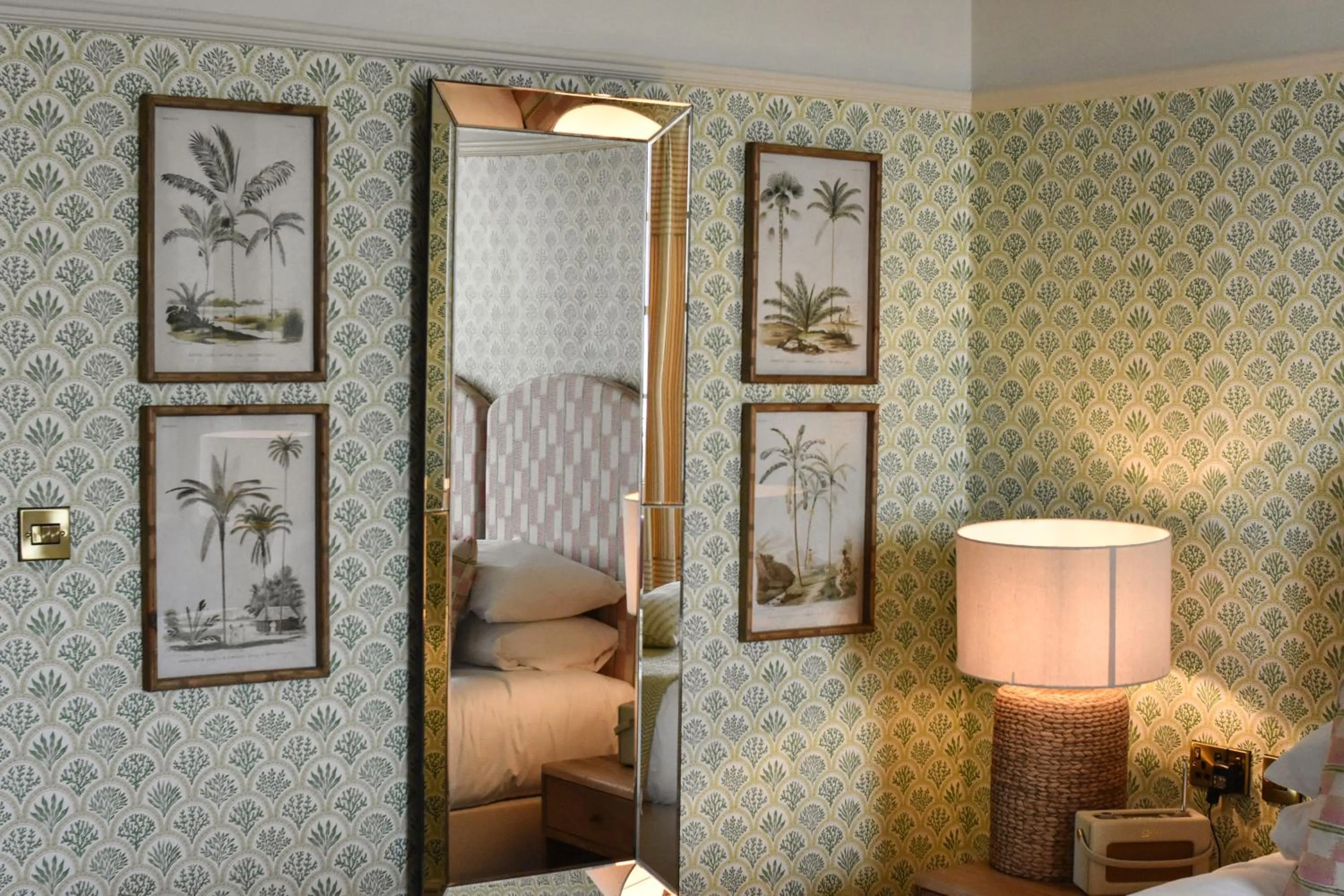 Bed in The Royal Albion