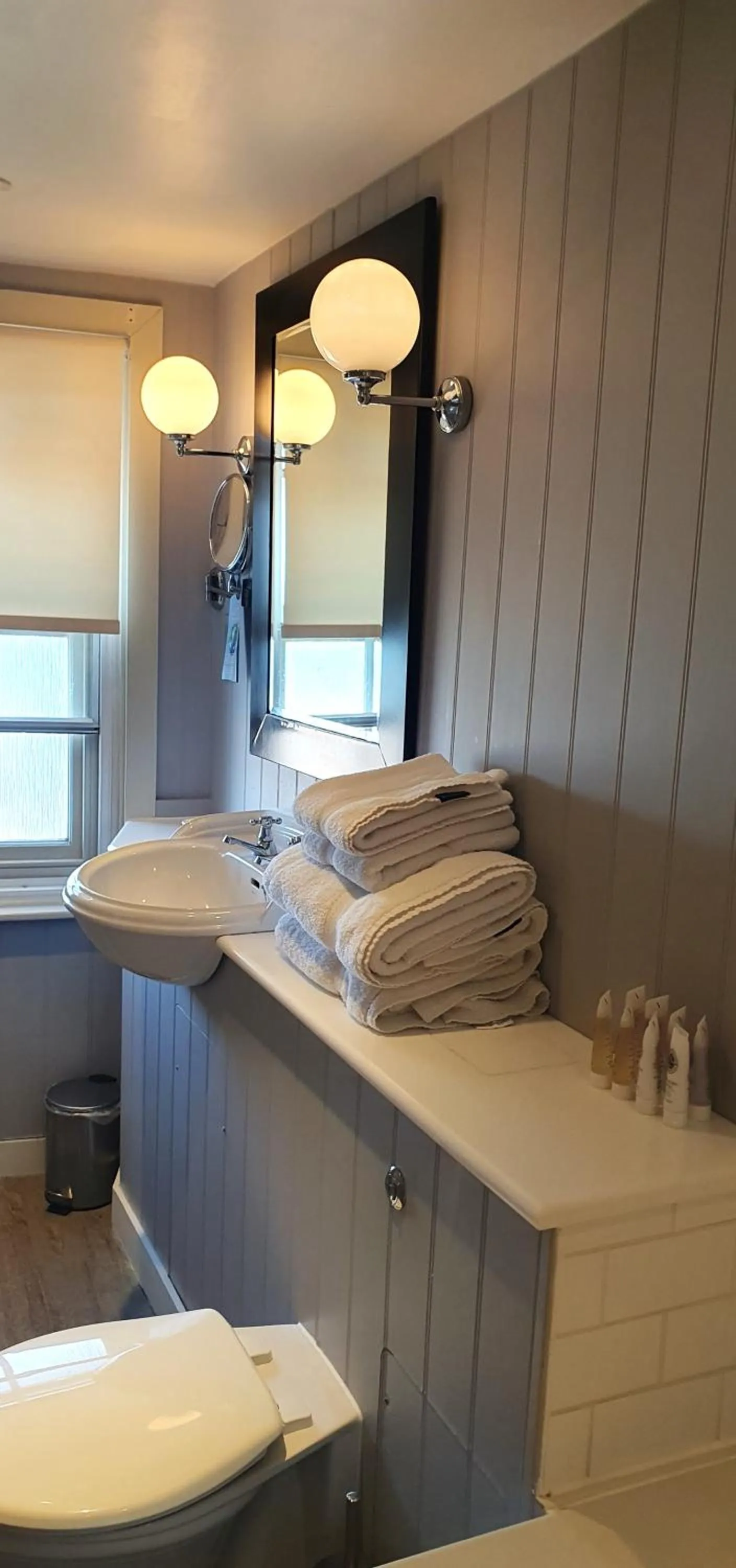 Bed in The Royal Albion