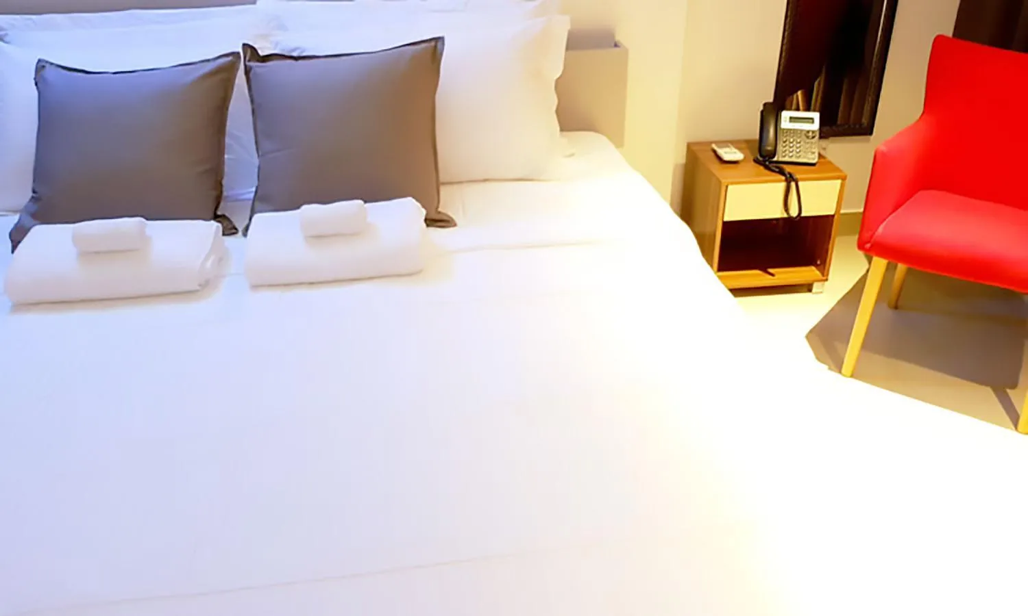 Photo of the whole room in Amina Residency