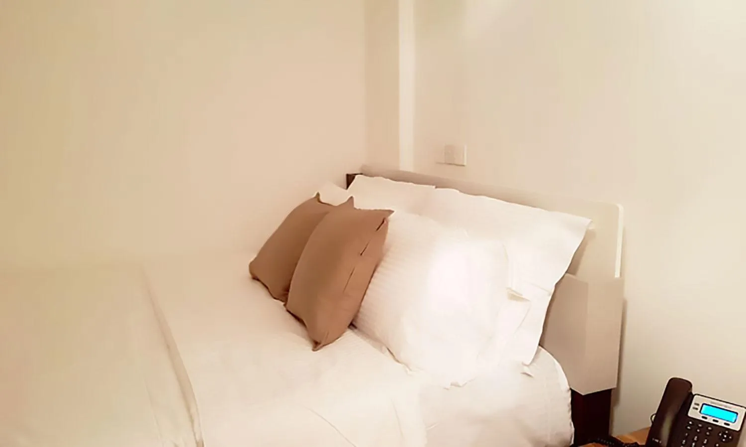 Bed in Amina Residency