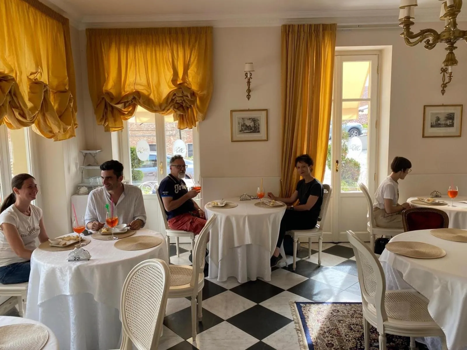 Lounge or bar in Duchessa Margherita Chateaux & Hotels