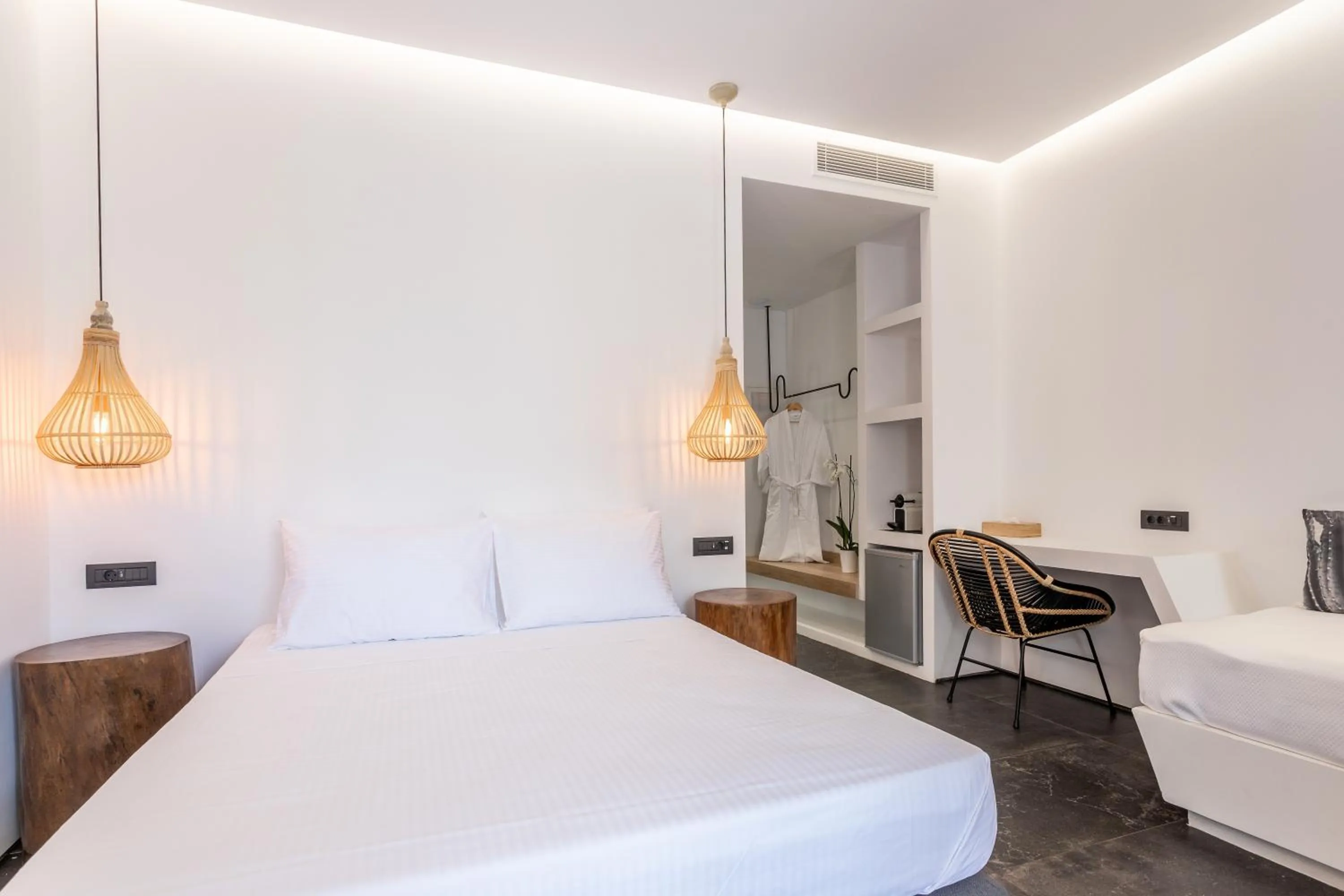 Bedroom, Bed in Aegean Gem