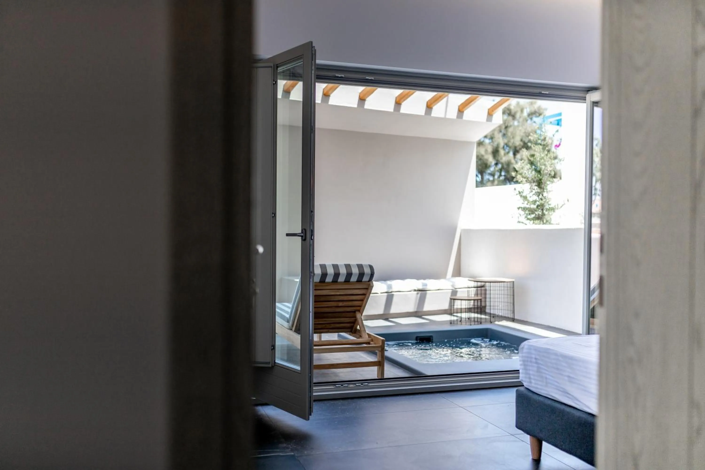 Hot Tub in Aegean Gem