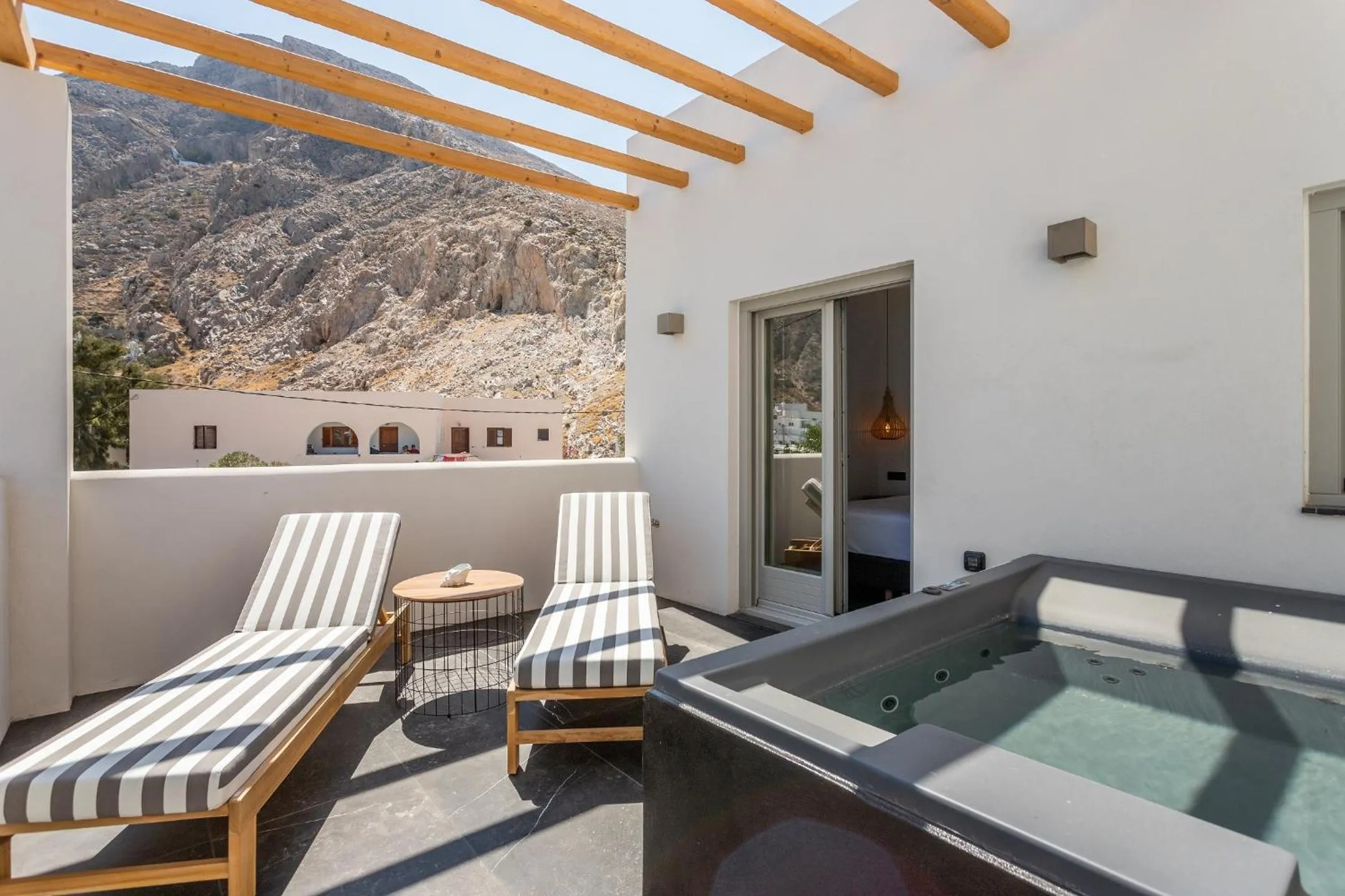 Hot Tub in Aegean Gem