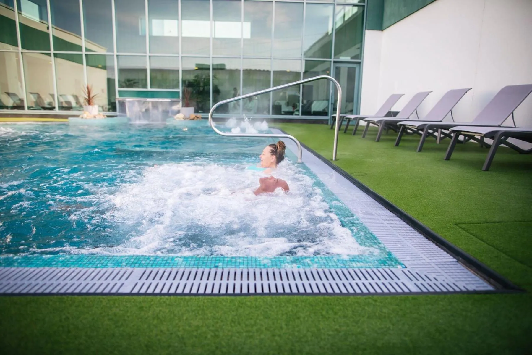 Swimming pool in The Malvern