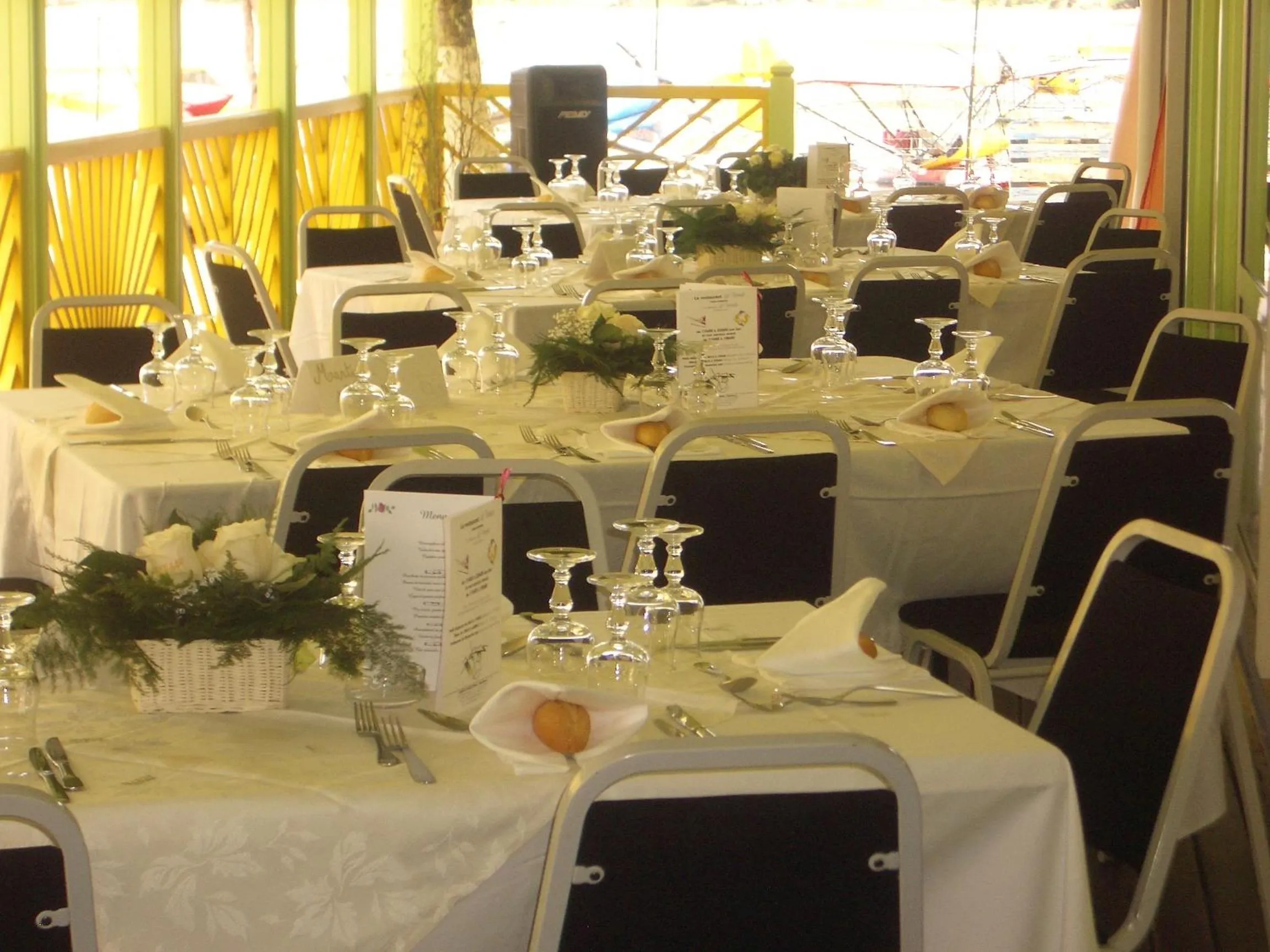 Restaurant/places to eat in Canella Beach Hotel