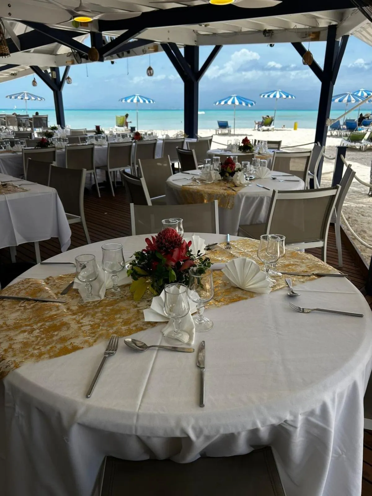 Restaurant/places to eat in Canella Beach Hotel