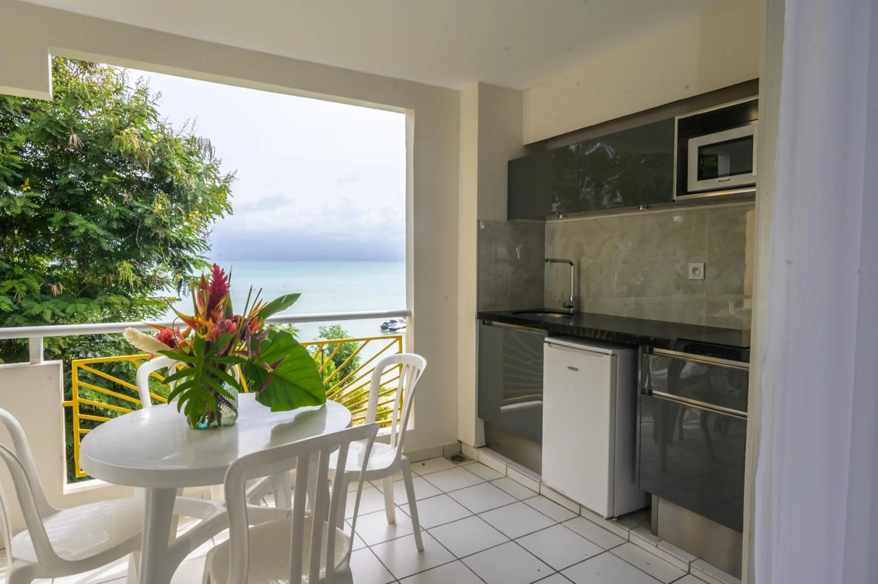 Kitchen or kitchenette in Canella Beach Hotel
