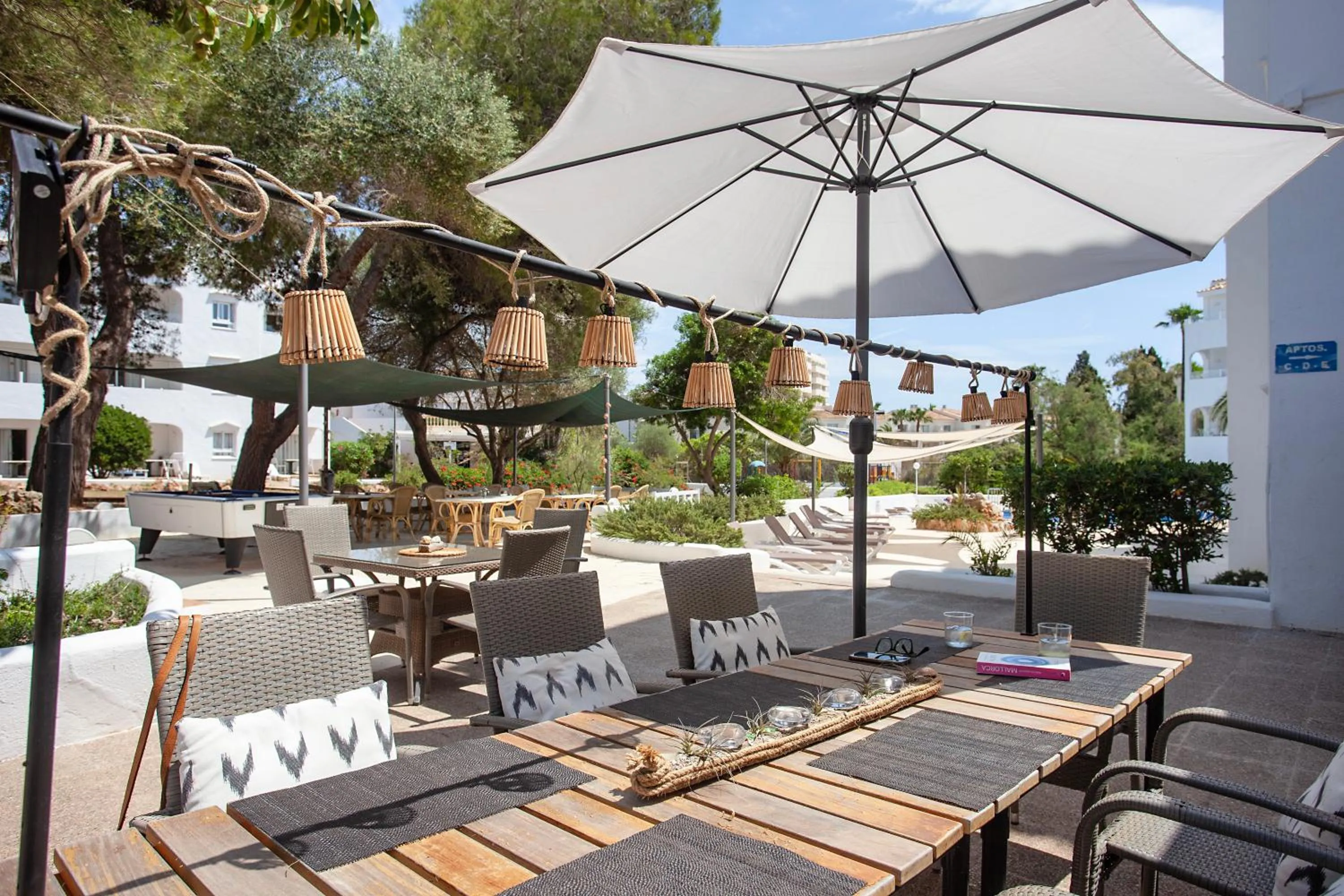 Garden in BJ Apartamentos Europa