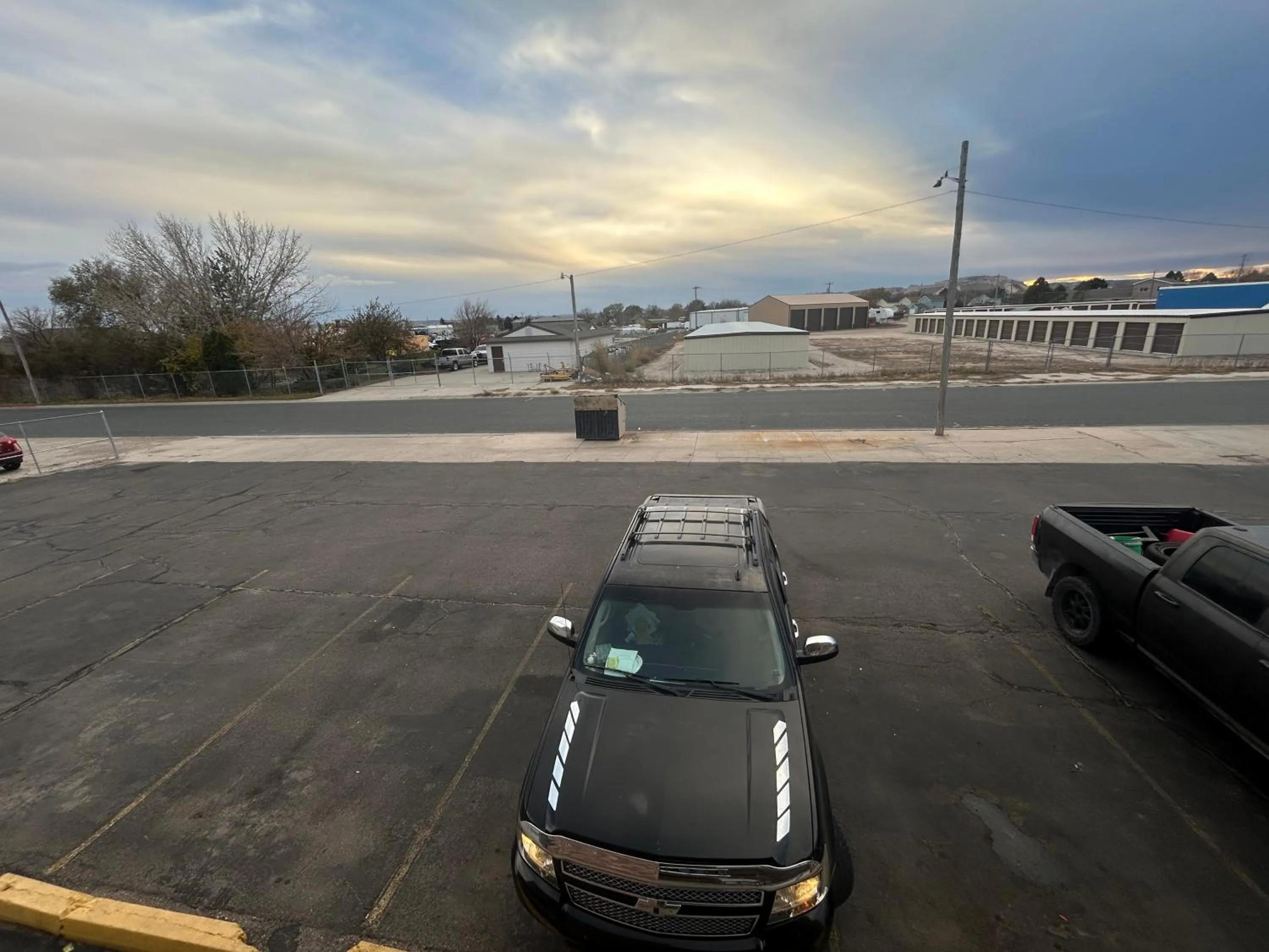 Parking in Candlelight Inn by Capital O Scottsbluff