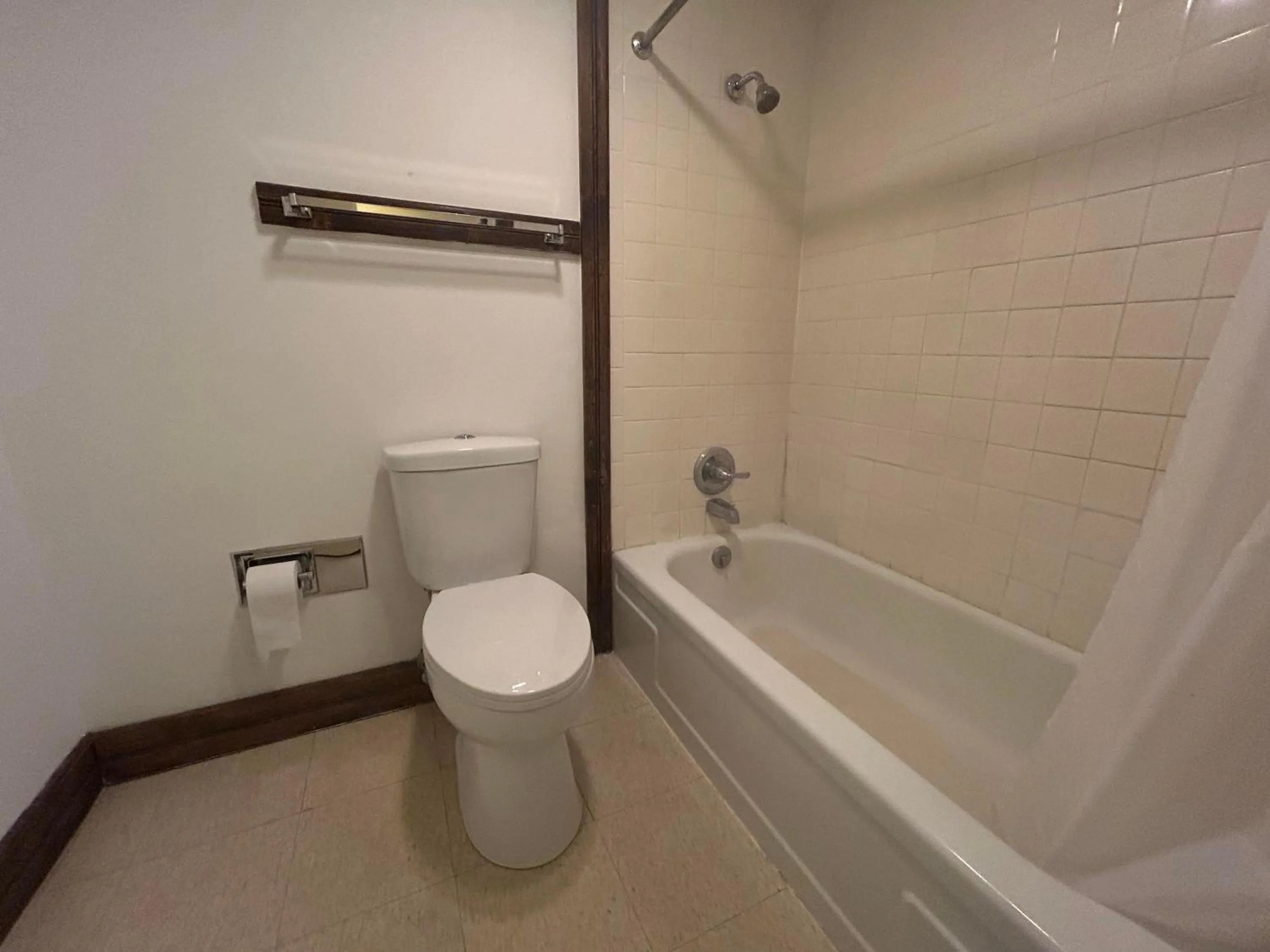 Bathroom in Candlelight Inn by Capital O Scottsbluff