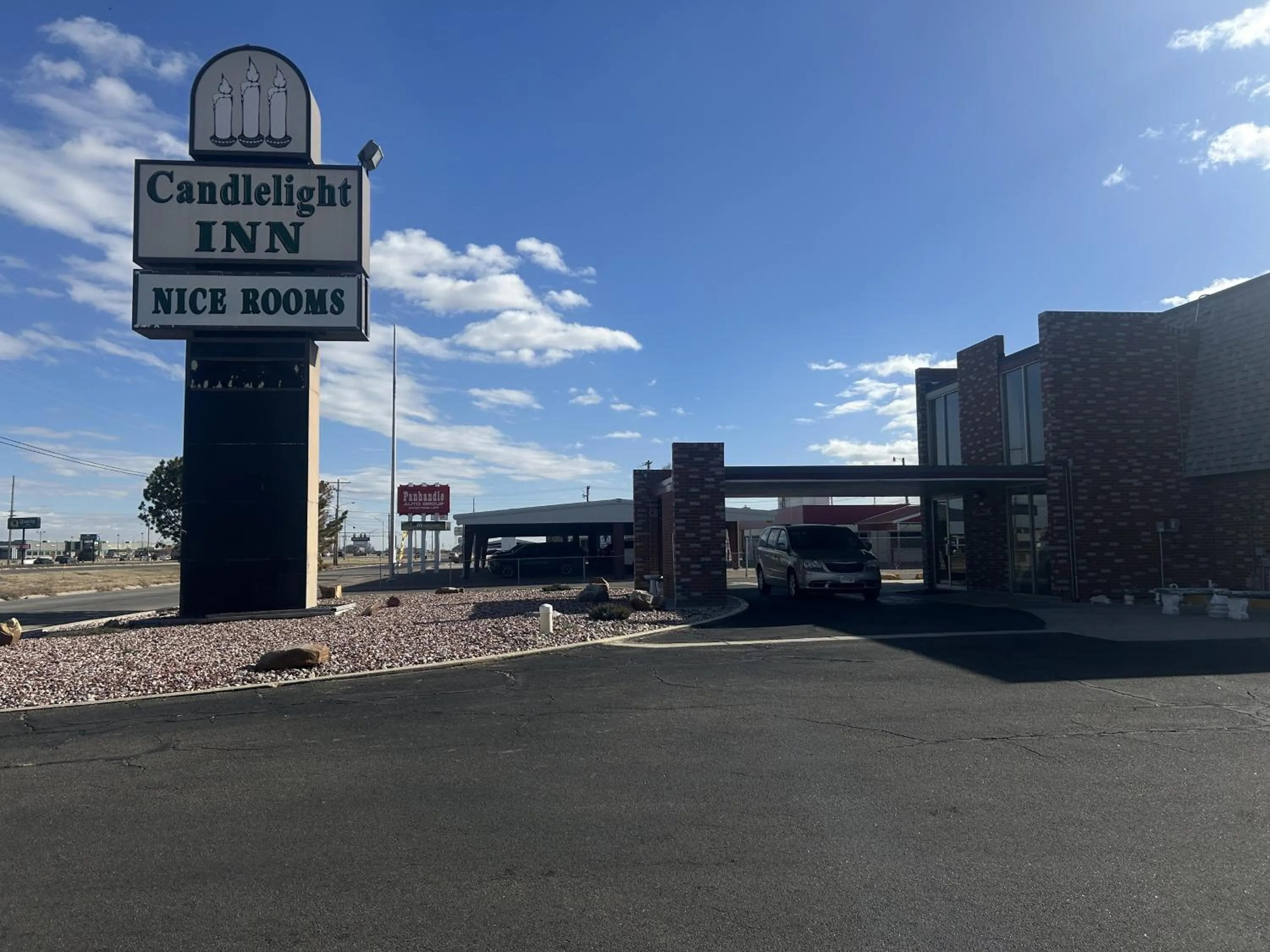 Facade/entrance in Candlelight Inn by Capital O Scottsbluff
