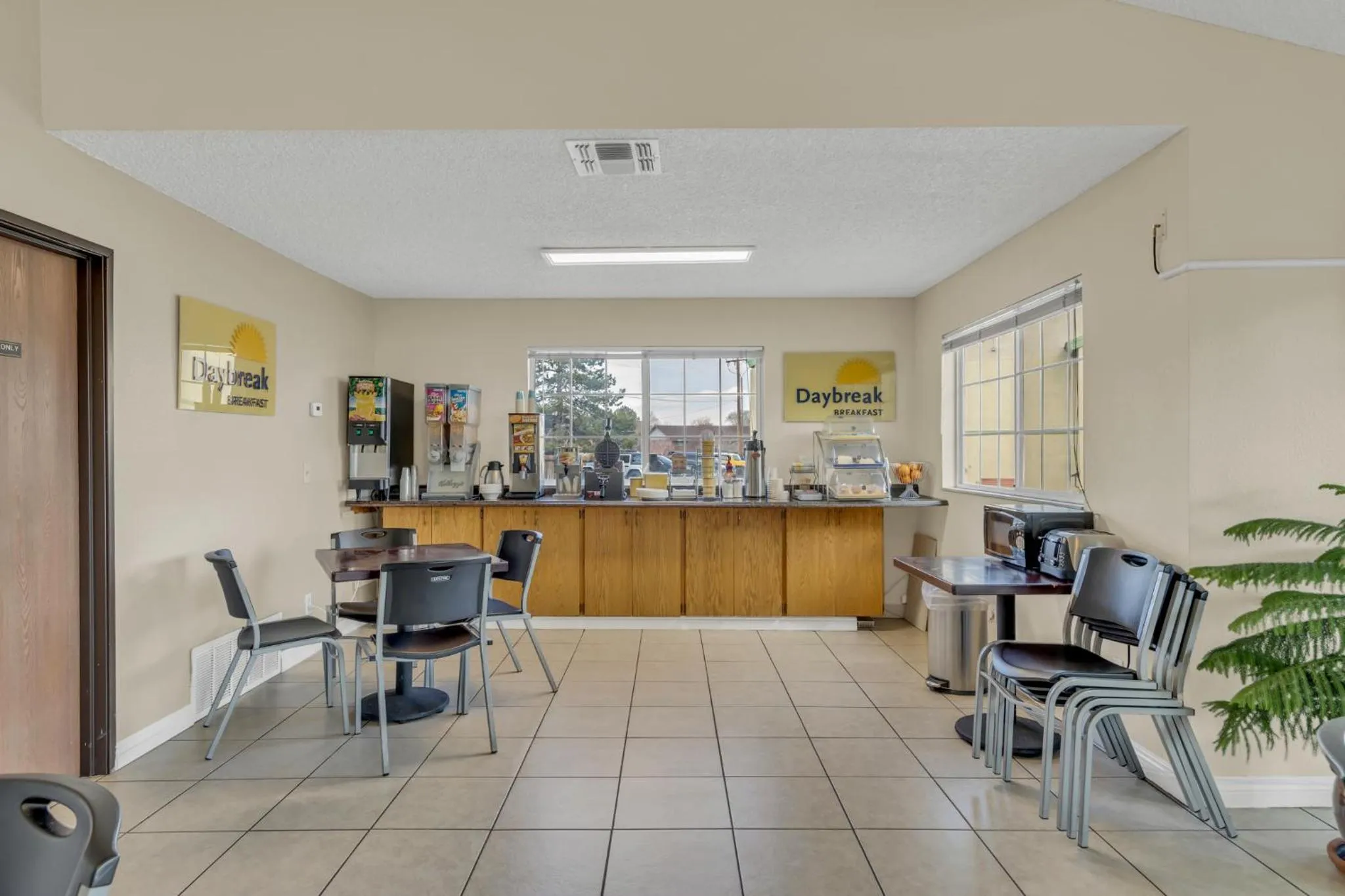 Breakfast in Days Inn by Wyndham Carson City