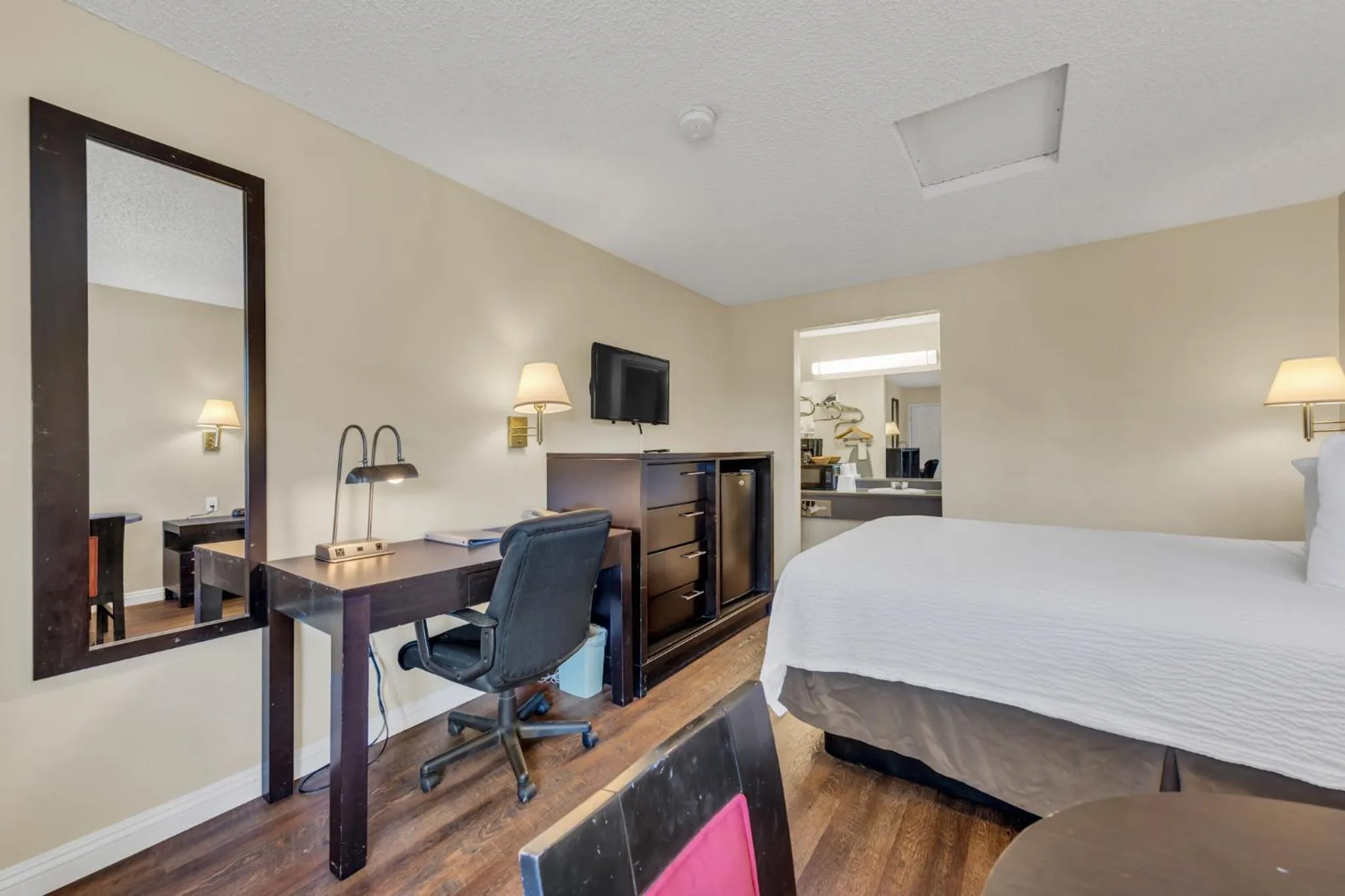 Bed in Days Inn by Wyndham Carson City