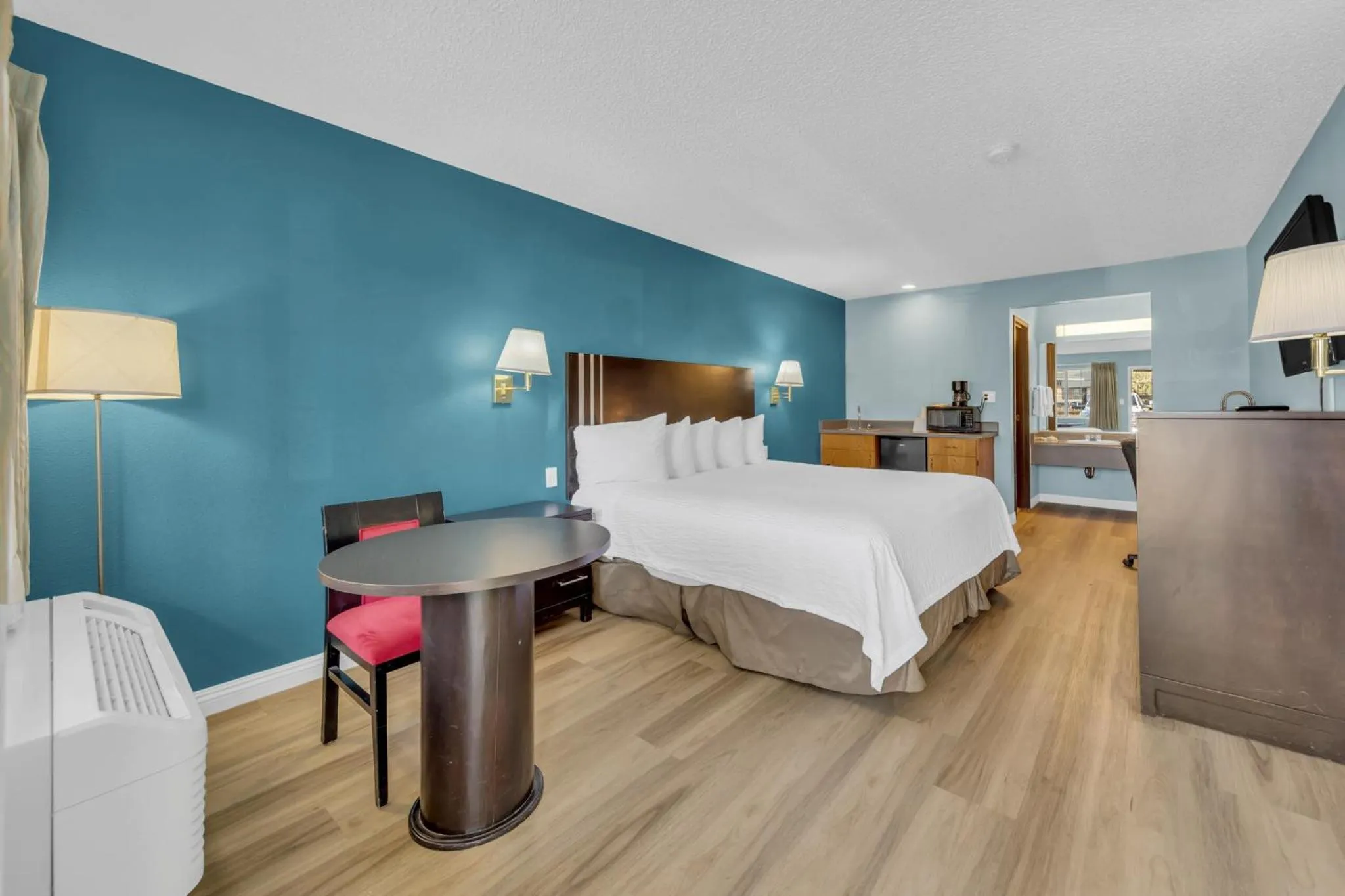 Bedroom, Bed in Days Inn by Wyndham Carson City