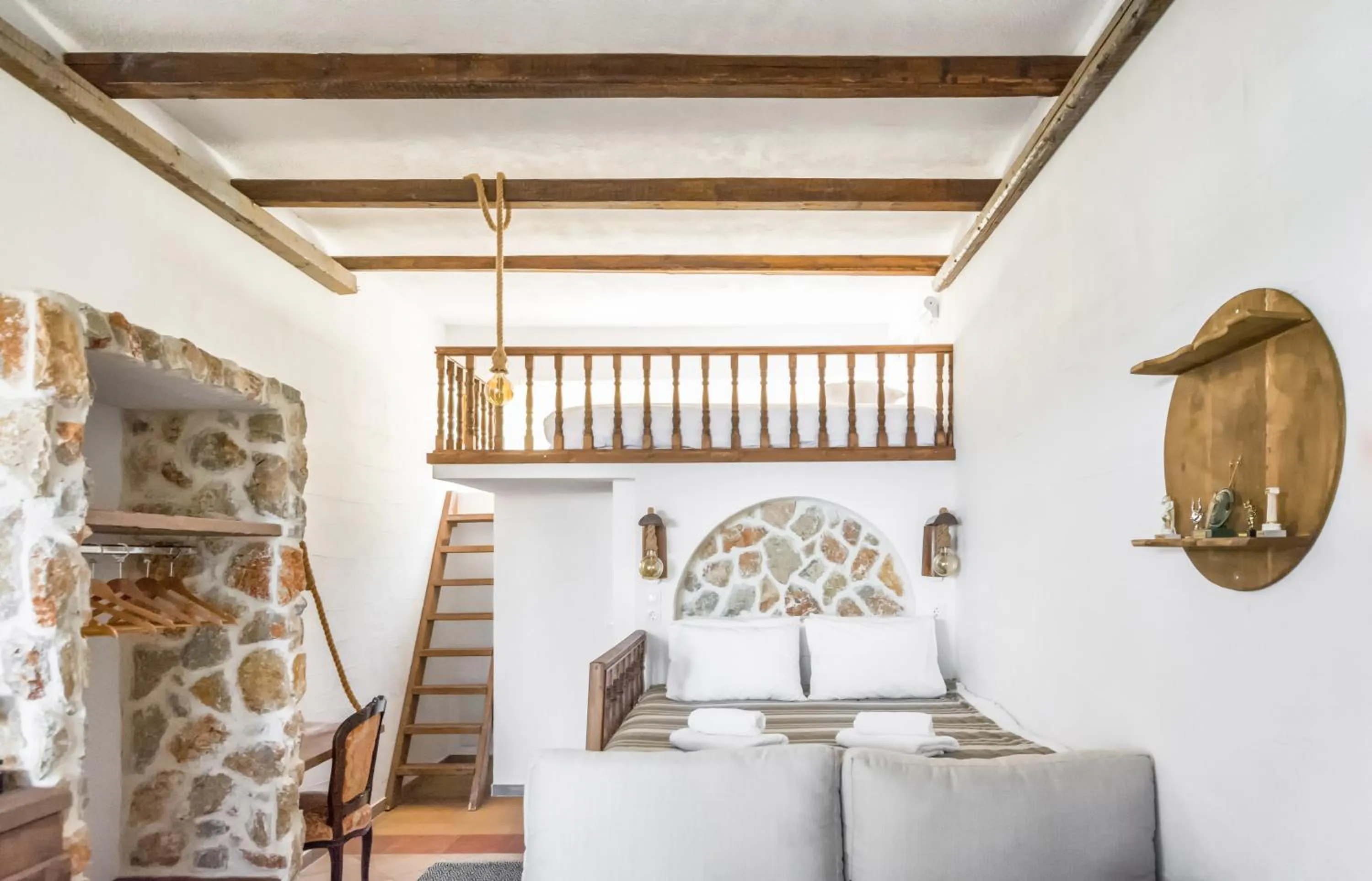 Photo of the whole room, Bed in Limeri Traditional Guest House