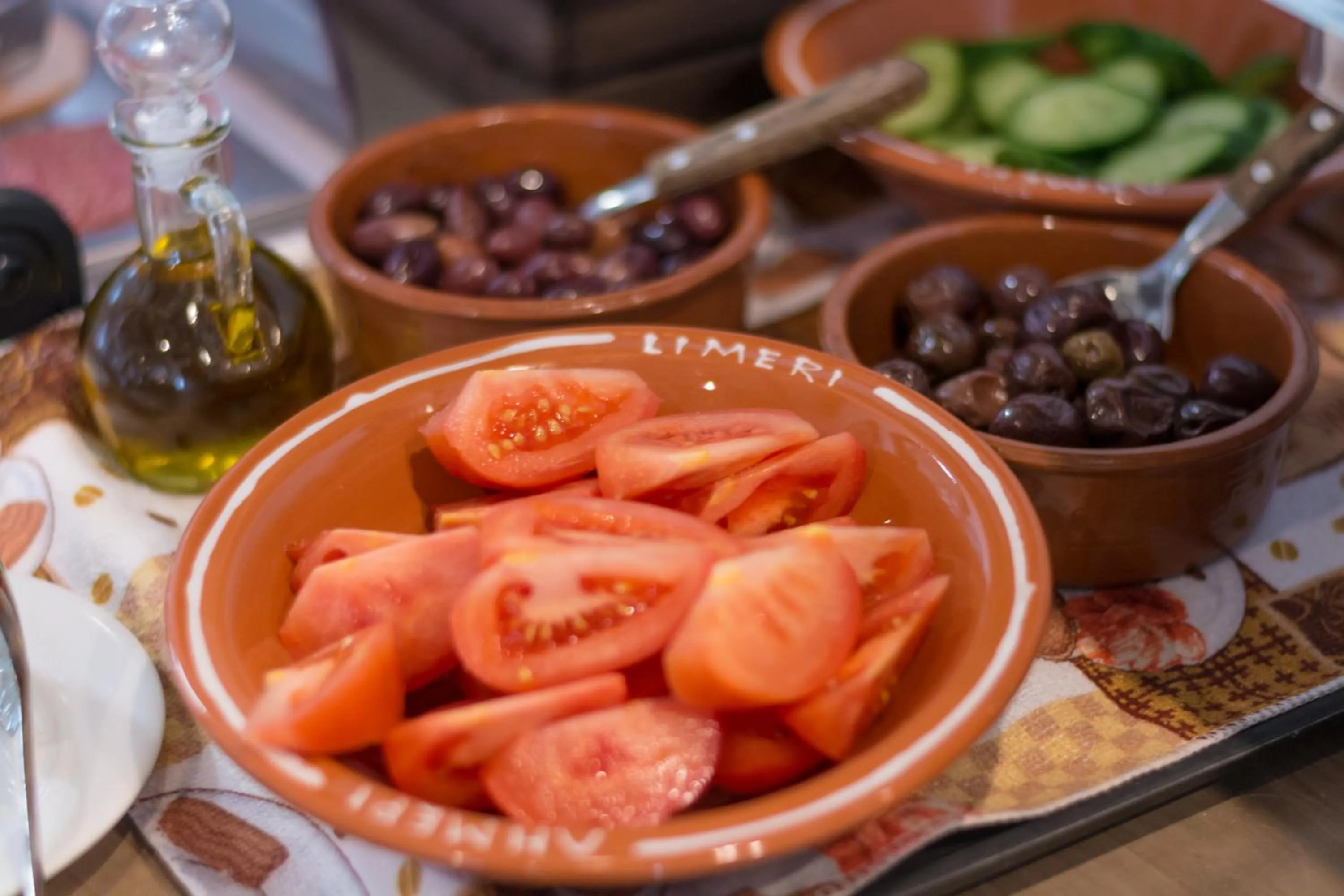 Food and drinks in Limeri Traditional Guest House