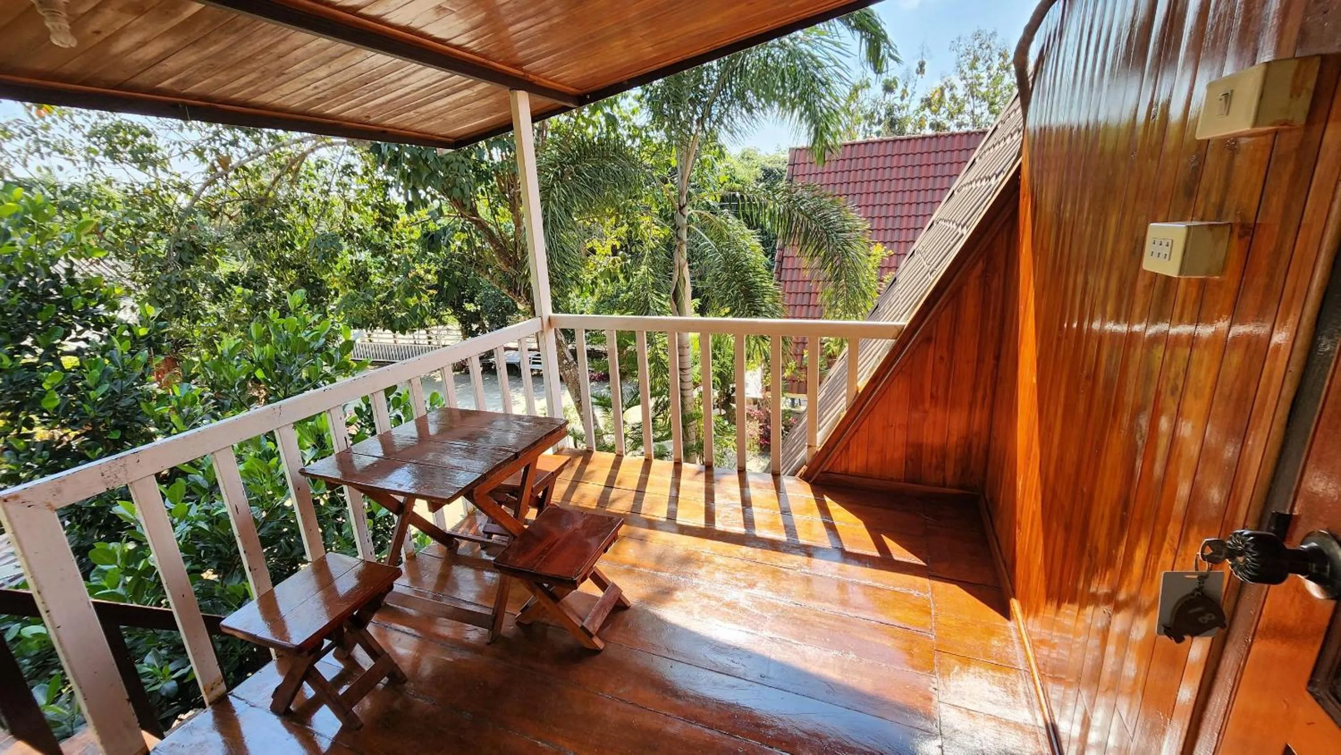 Bansuanphuhong Resort