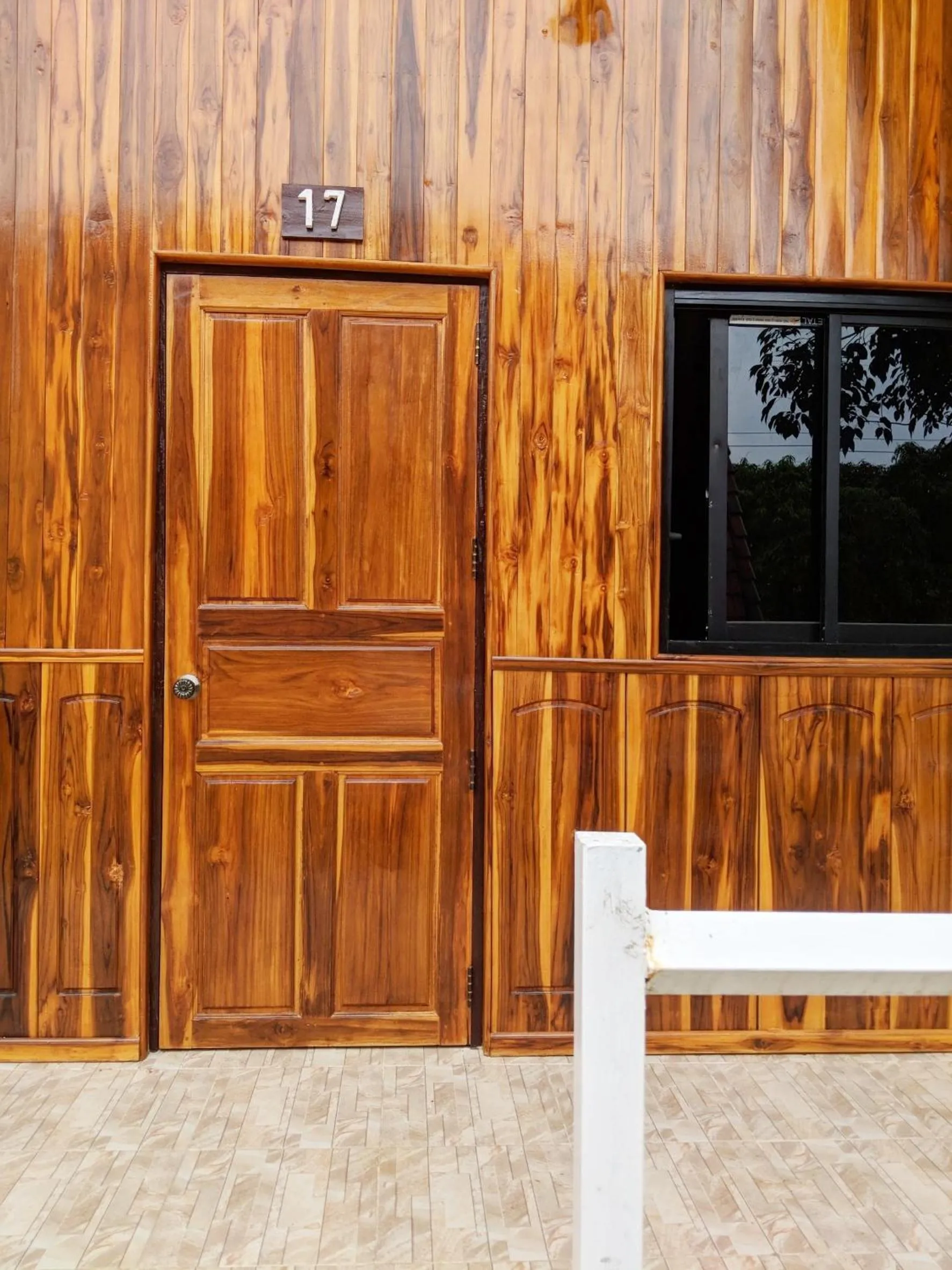 Bansuanphuhong Resort