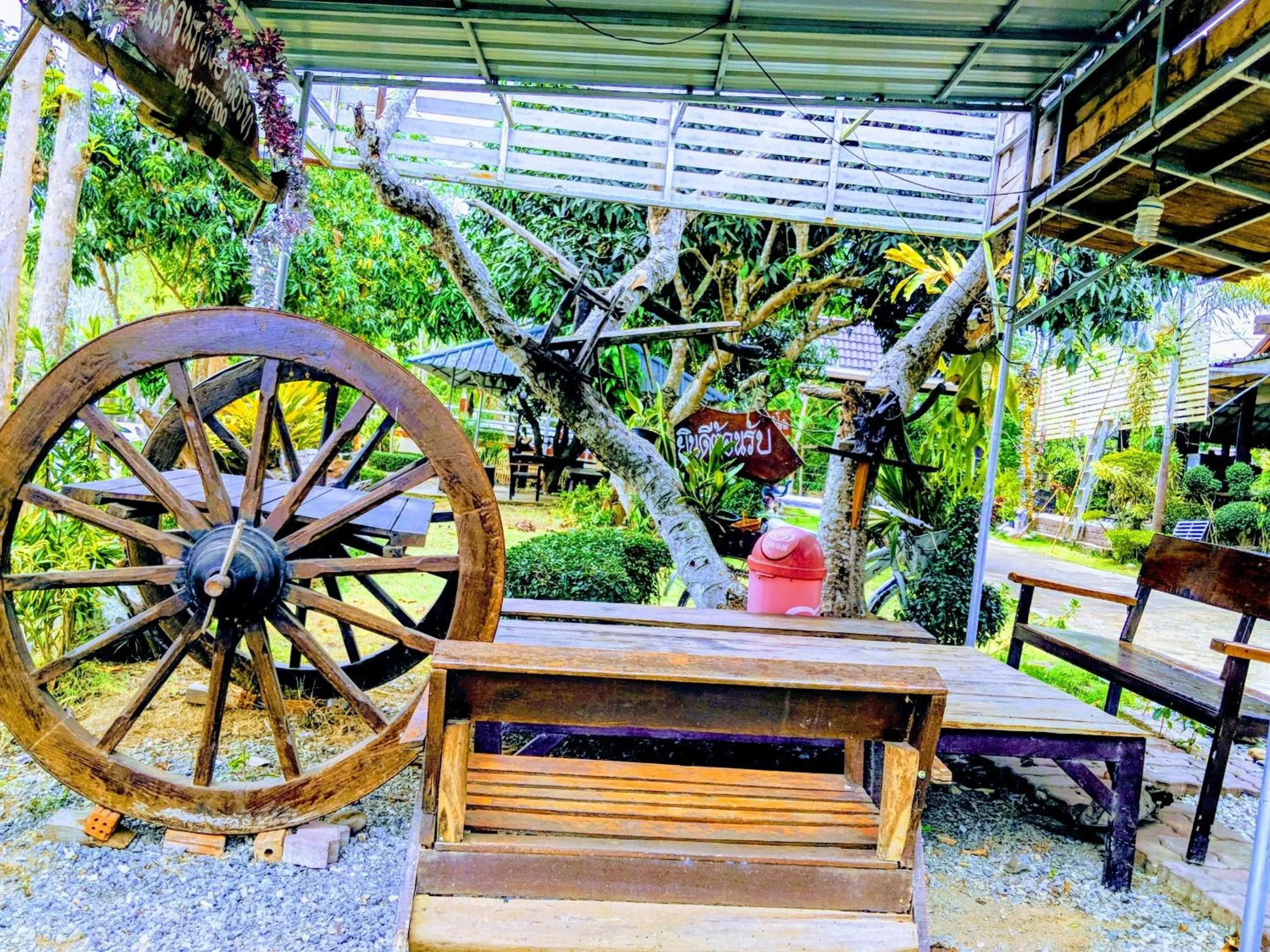 Property building in Bansuanphuhong Resort