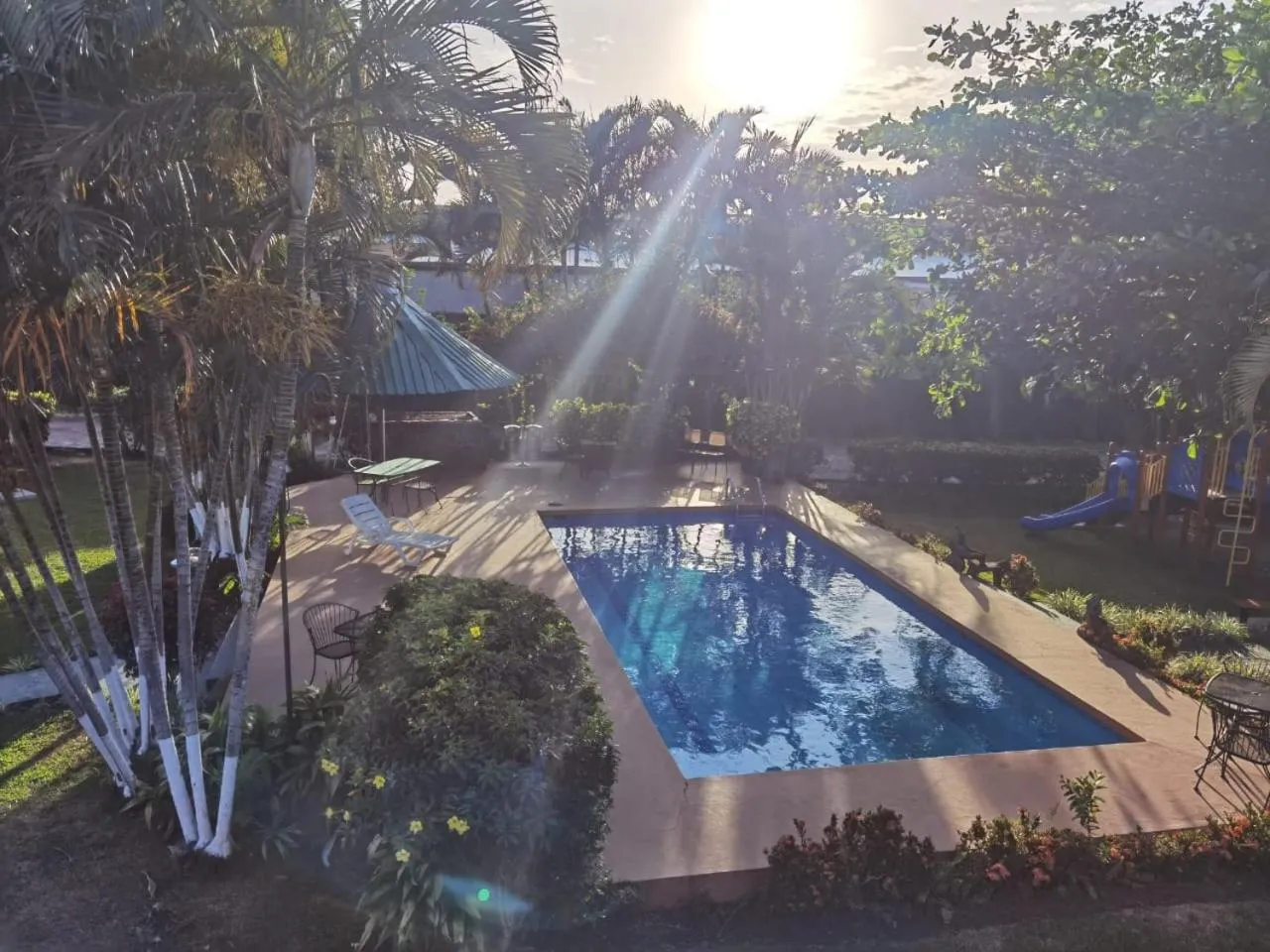 Pool view in Hotel Bristol Aeropuerto
