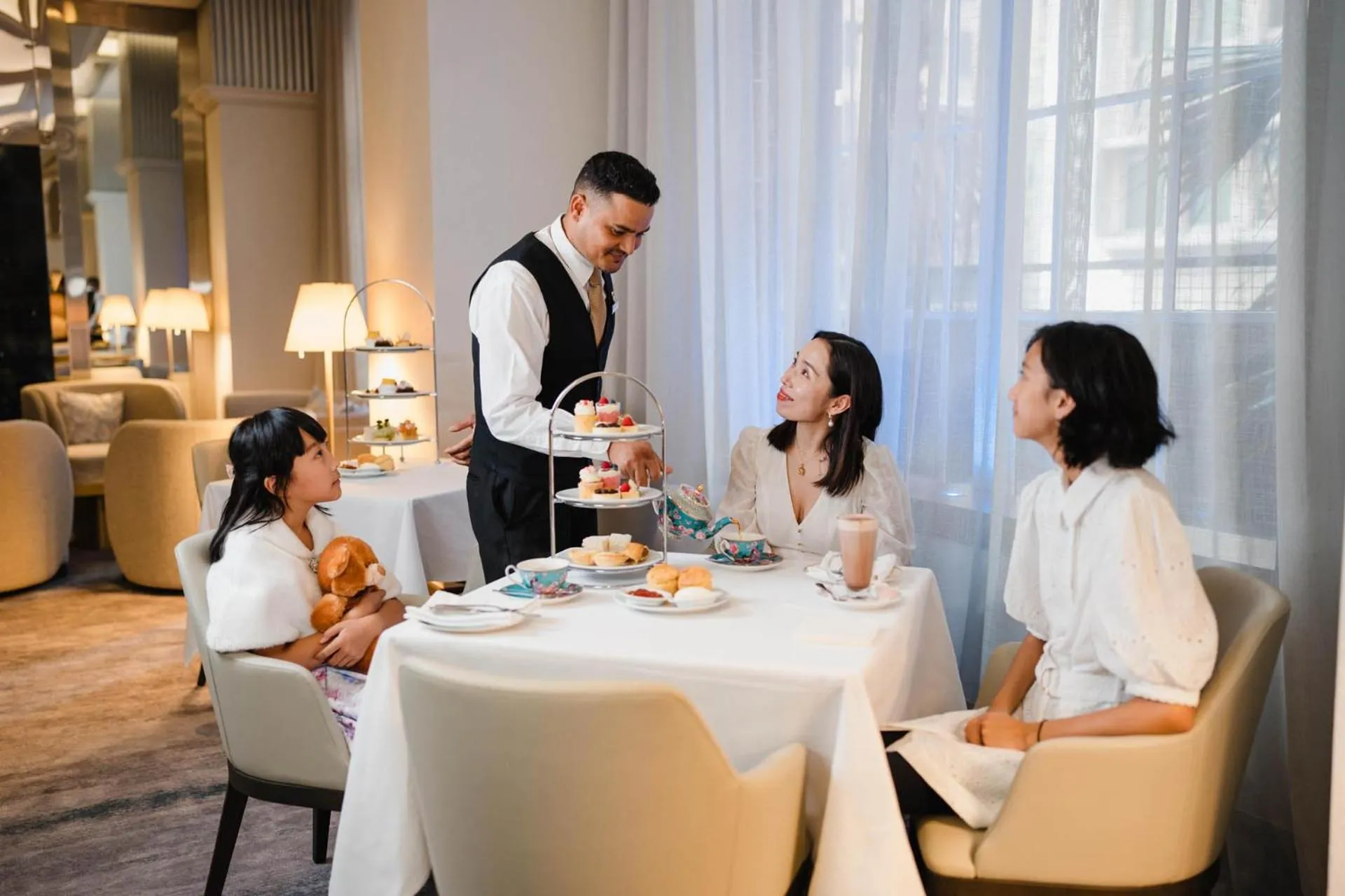 Restaurant/places to eat in Paradox Sydney