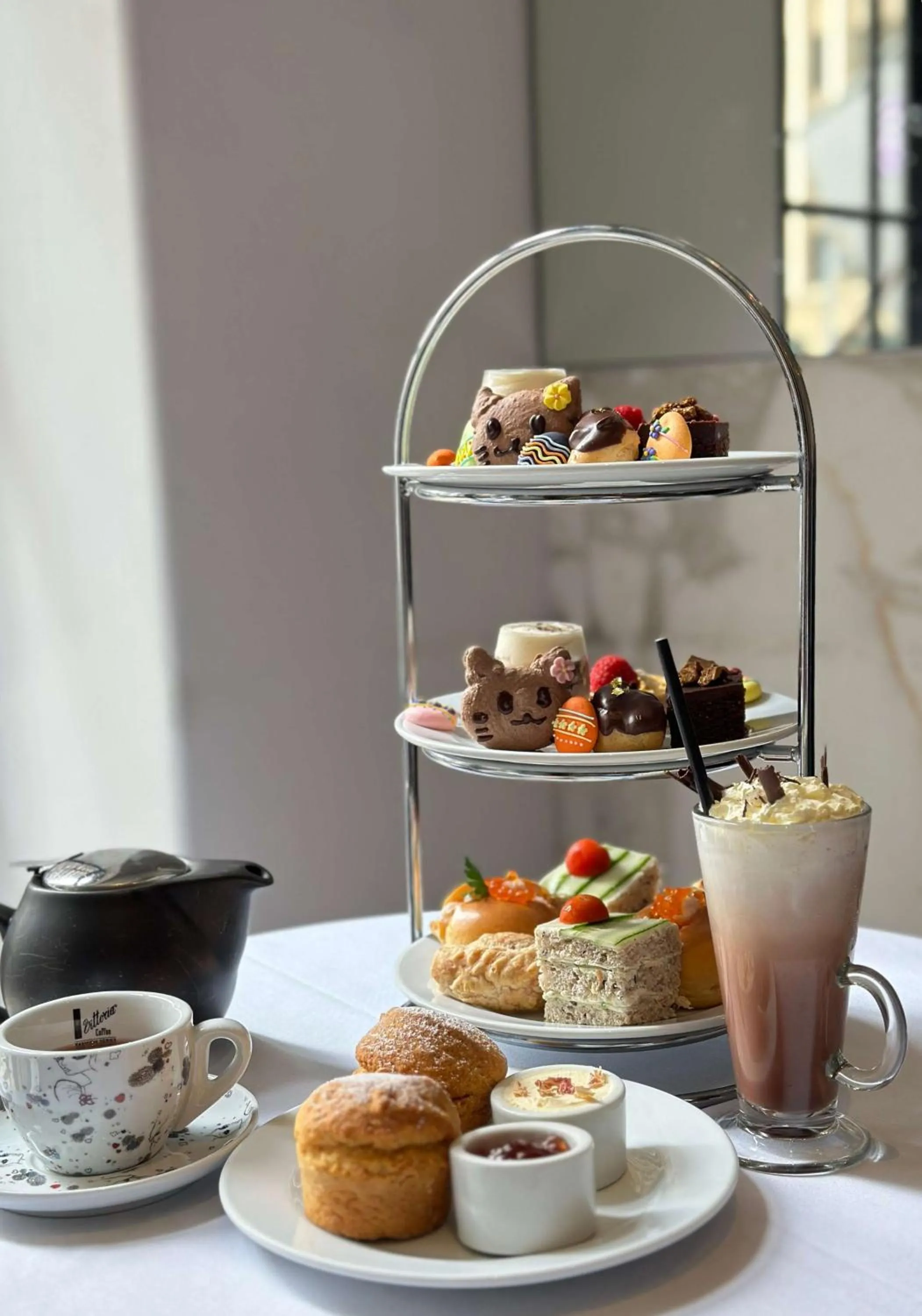 Food and drinks in Paradox Sydney