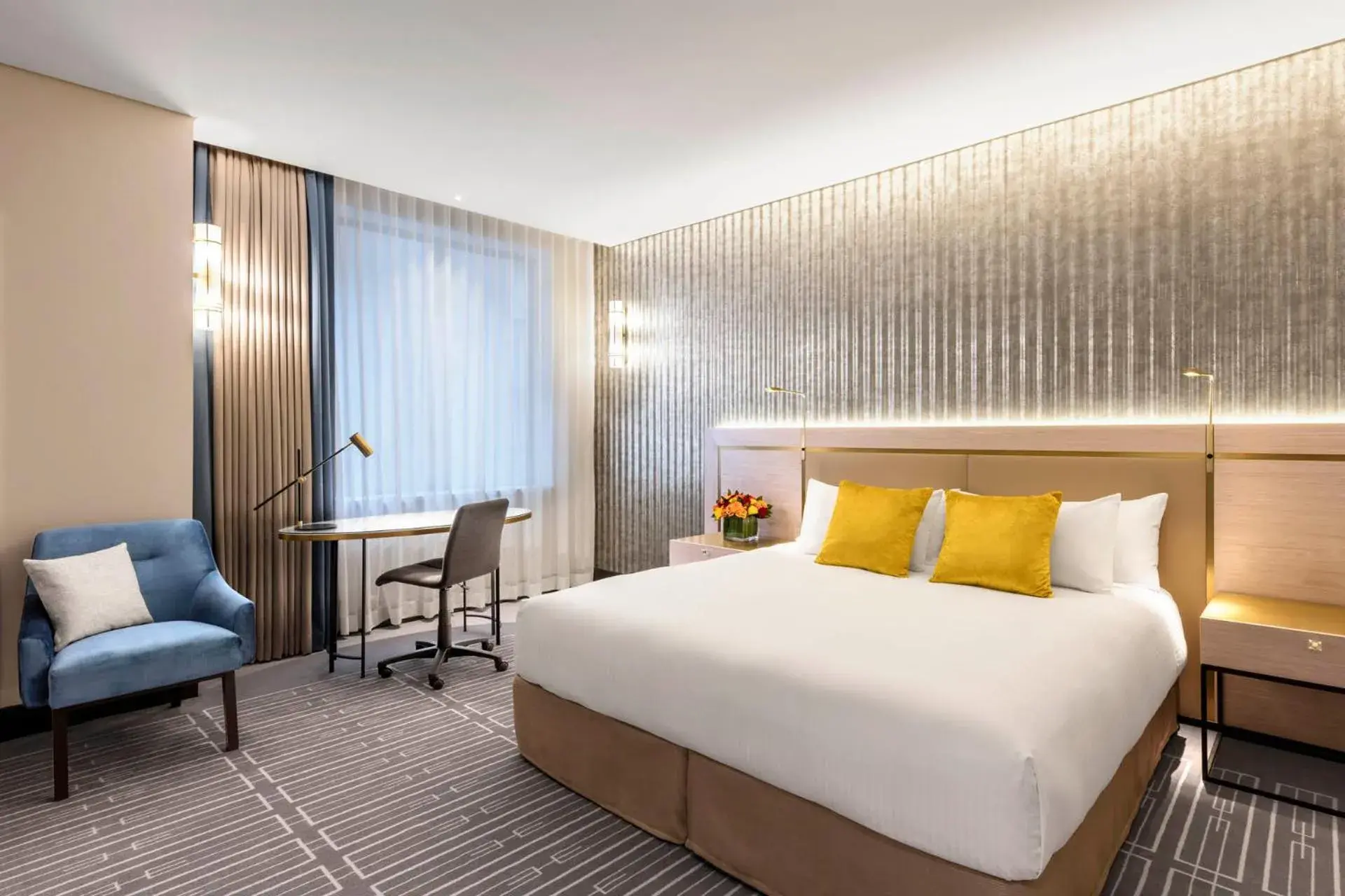 Premier King Room - Atrium View in Paradox Sydney Premier King Room - Atrium View in Paradox Sydney