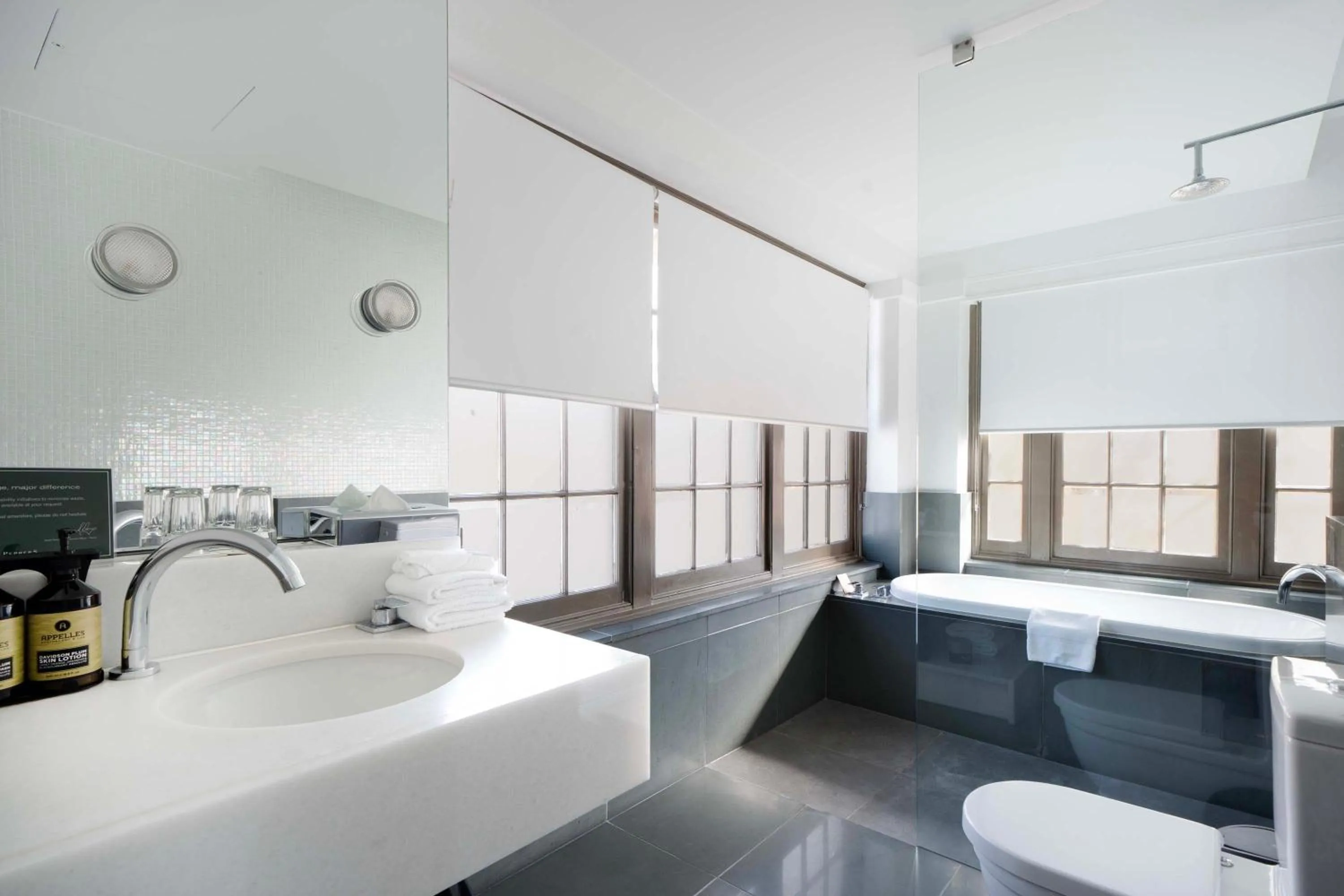 Bathroom in Peppers Gallery Hotel