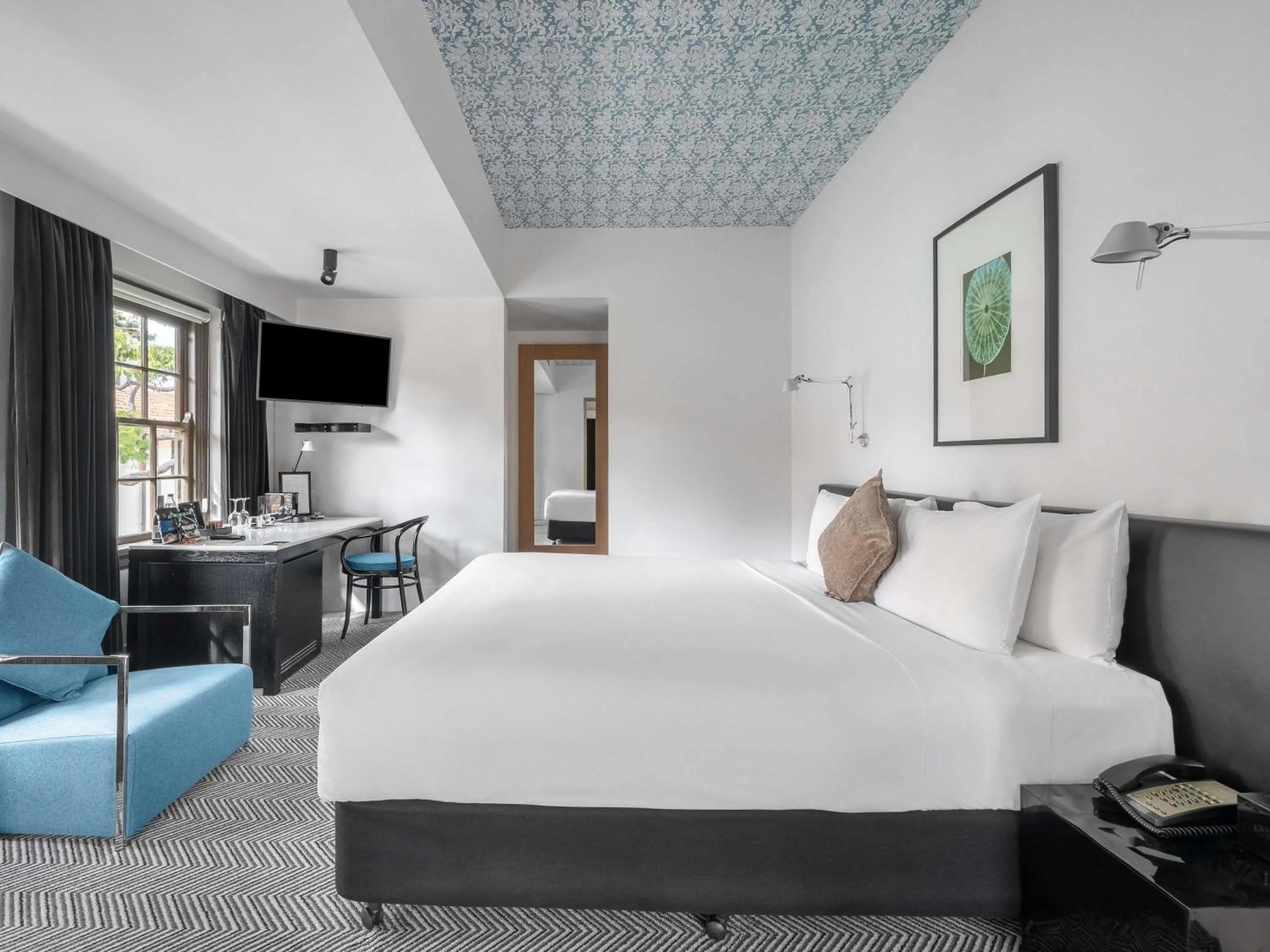 Bedroom, Bed in Peppers Gallery Hotel