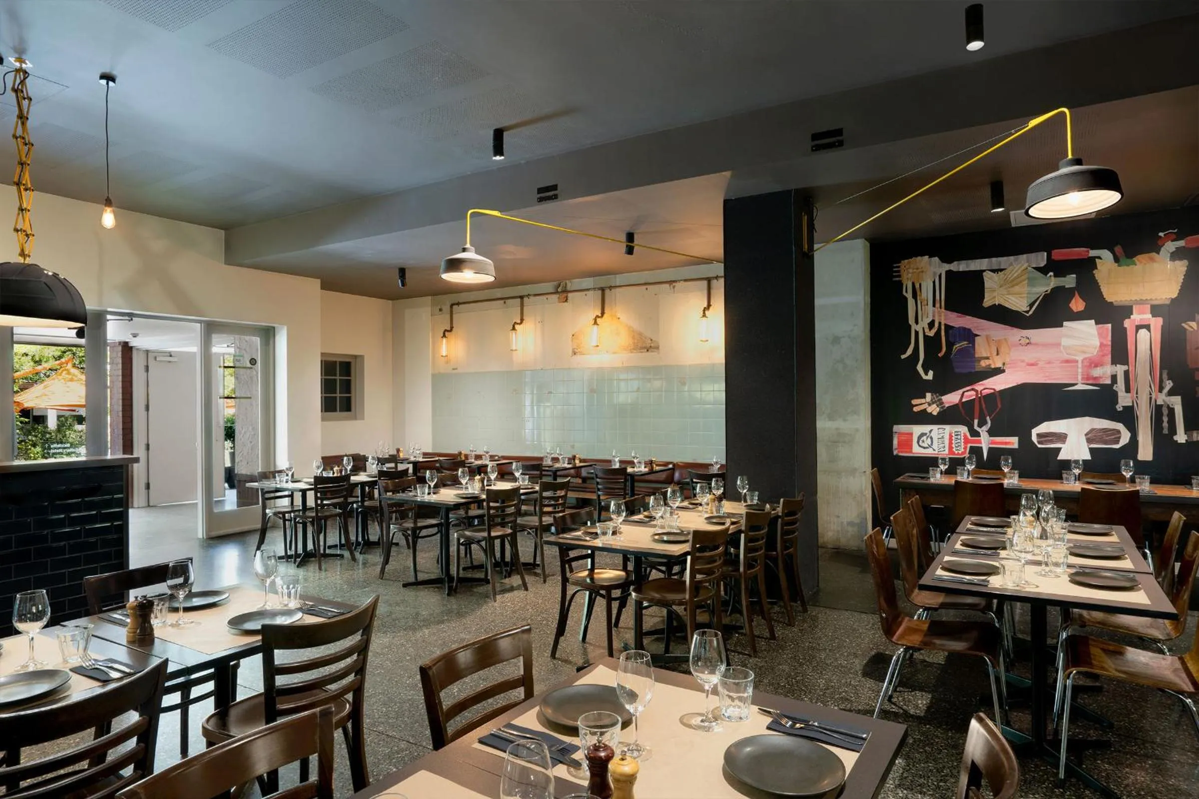 Restaurant/places to eat in Peppers Gallery Hotel