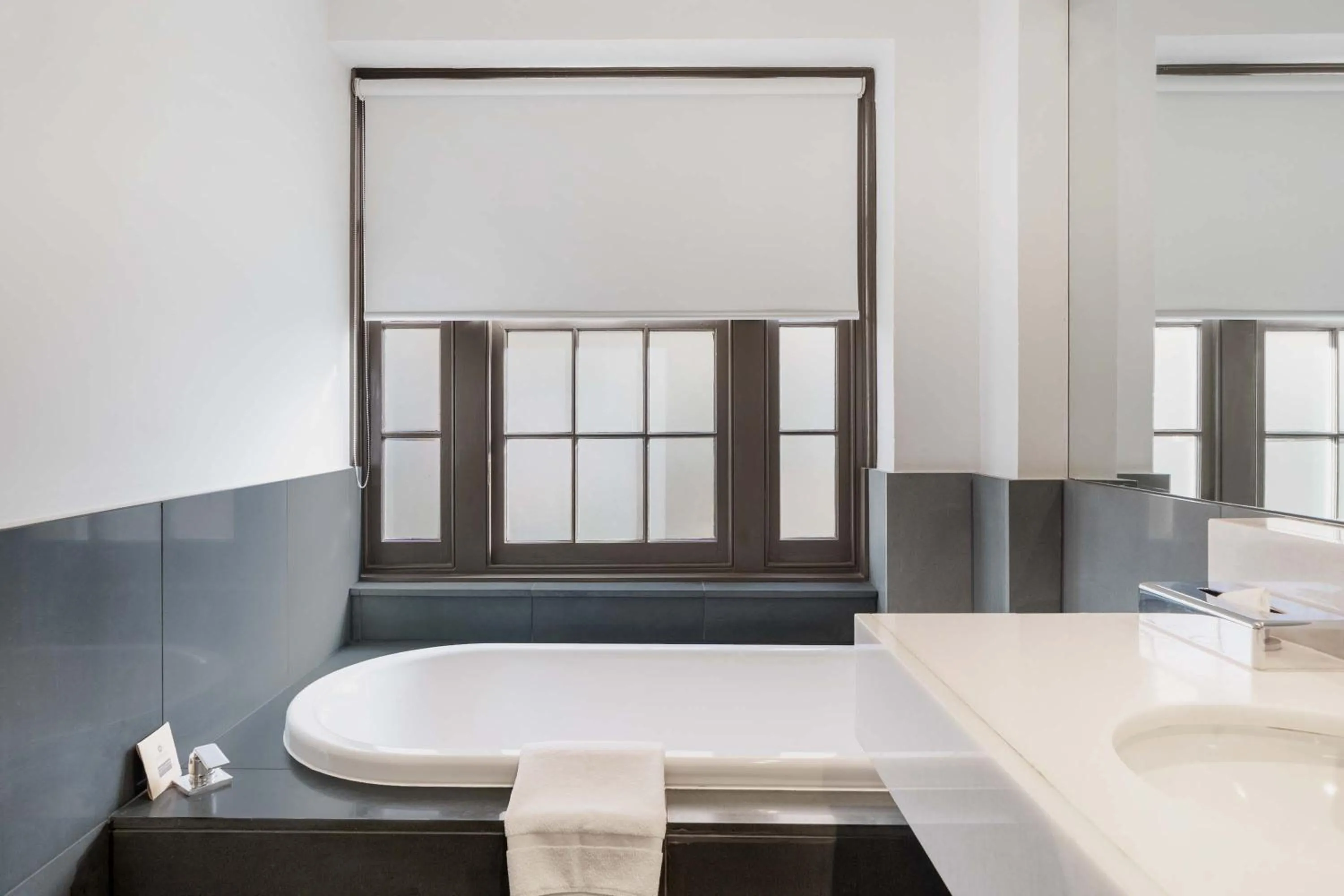 Bathroom in Peppers Gallery Hotel