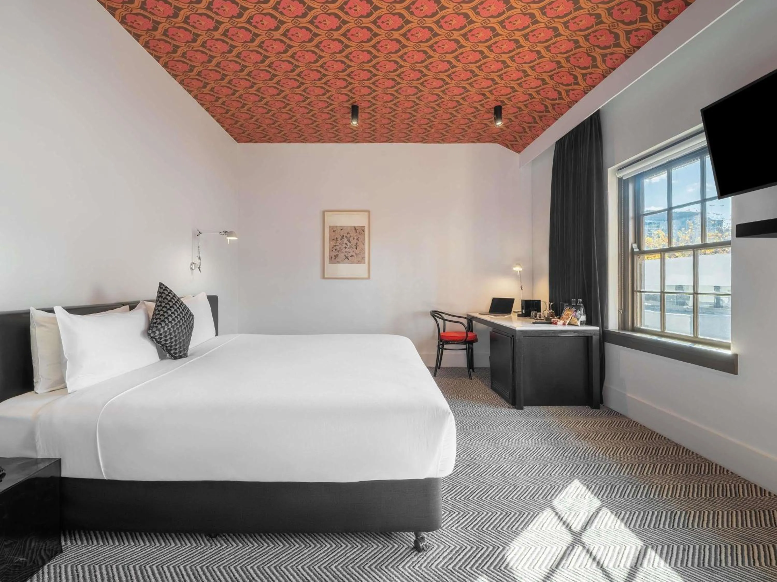 Bedroom, Bed in Peppers Gallery Hotel