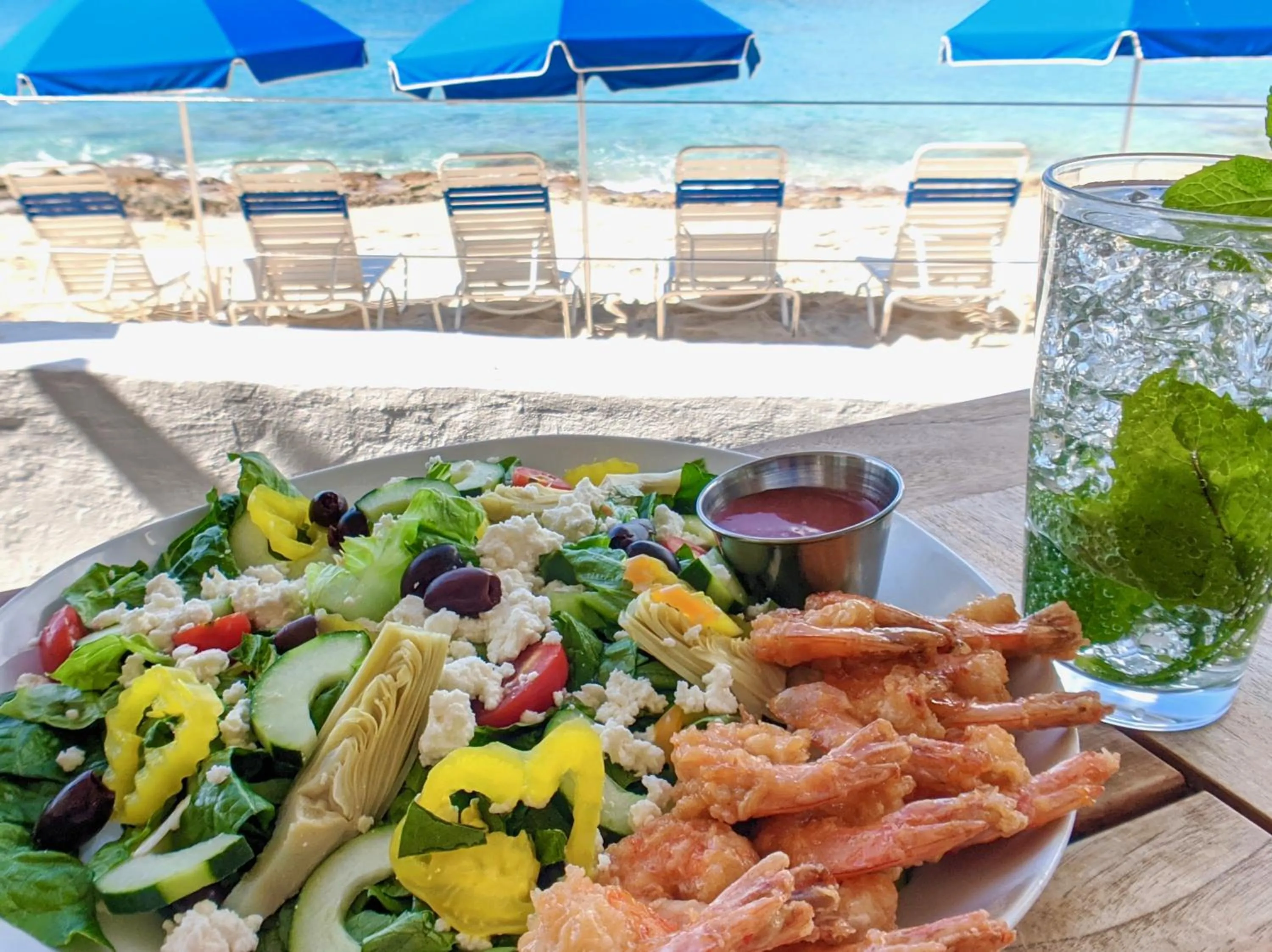 Food and drinks in Sand Castle on the Beach - Adults Only