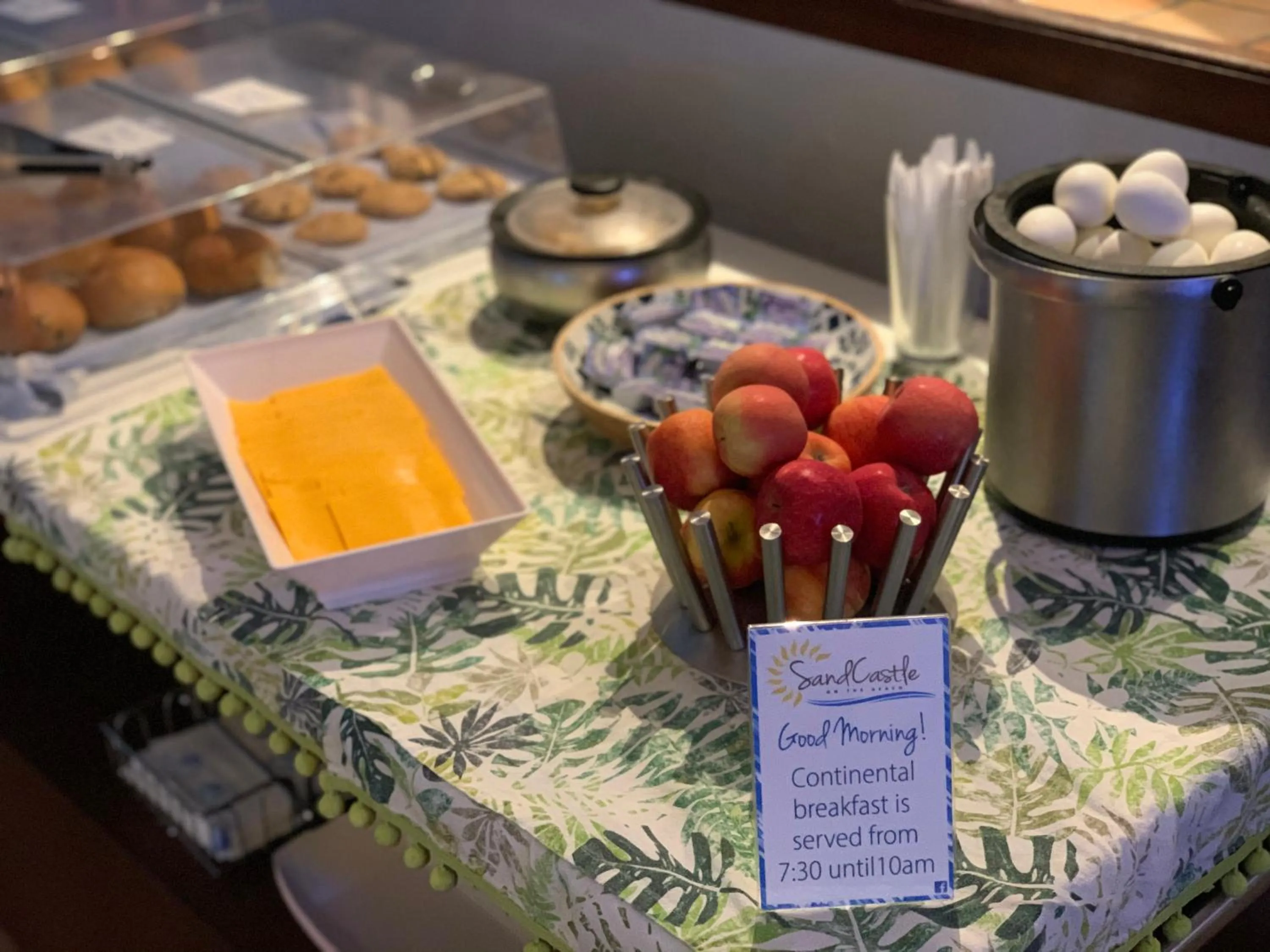 Continental breakfast in Sand Castle on the Beach - Adults Only