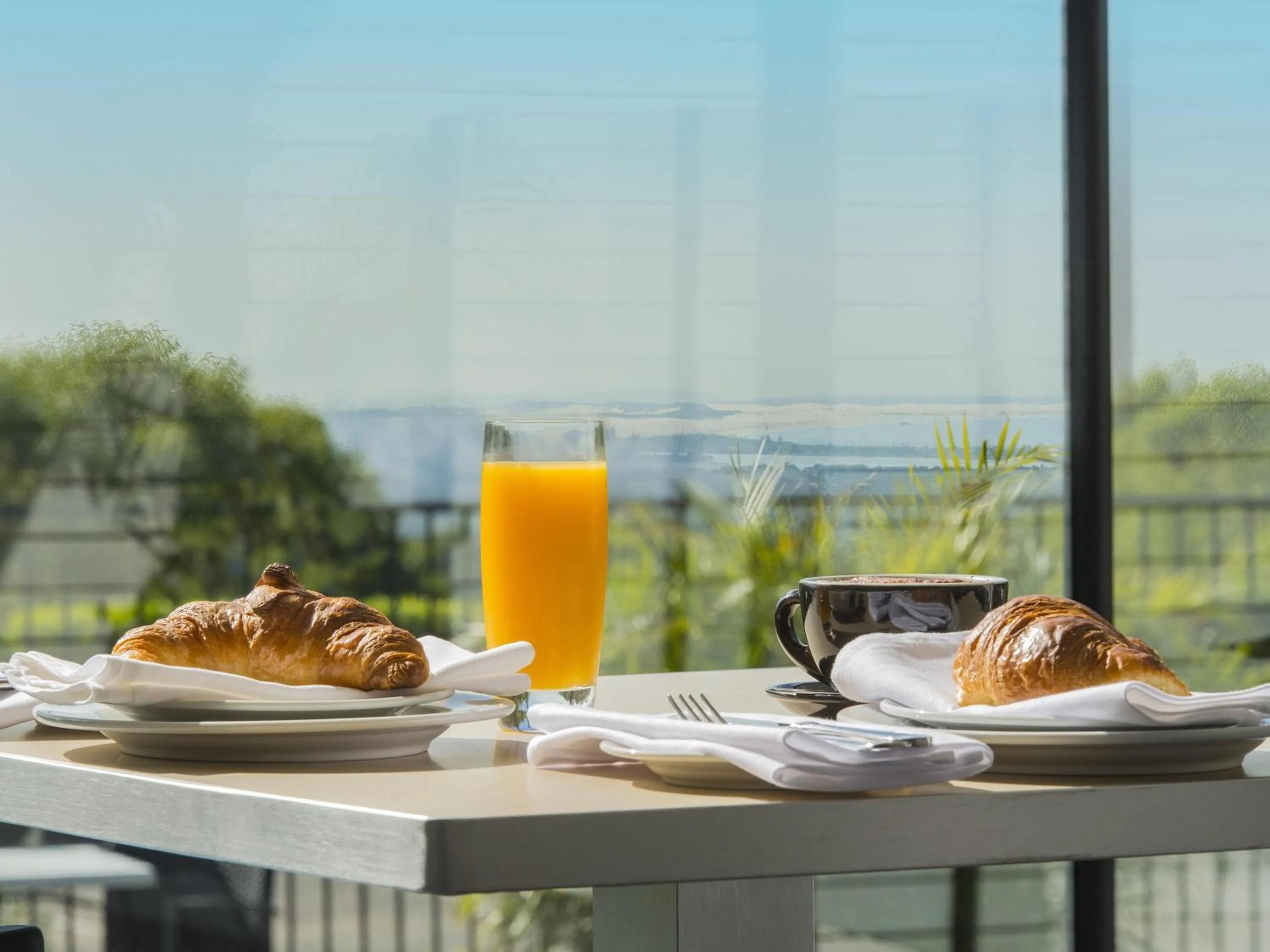 Property building in Mercure Charlestown