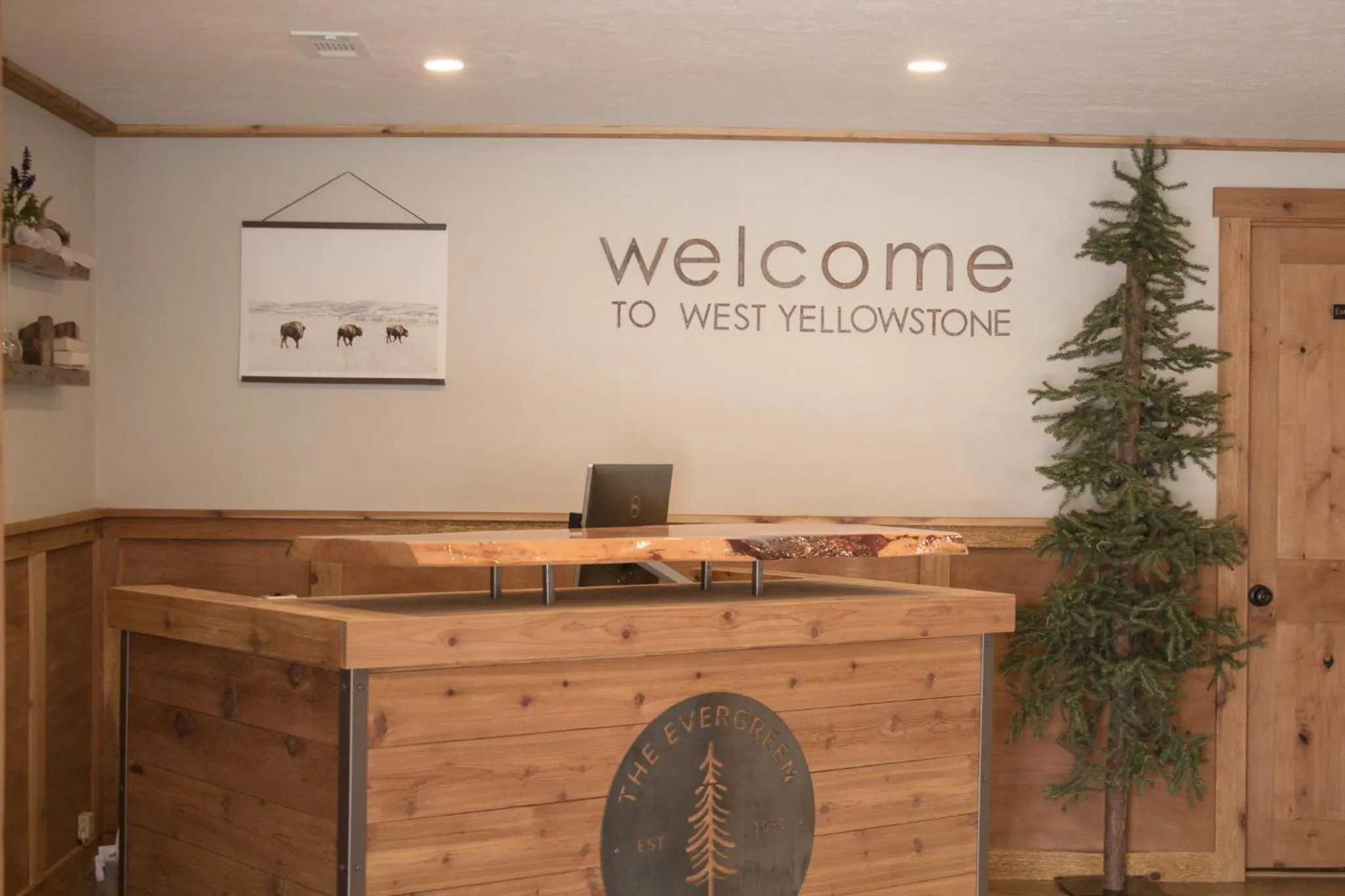 Lobby or reception in The Evergreen