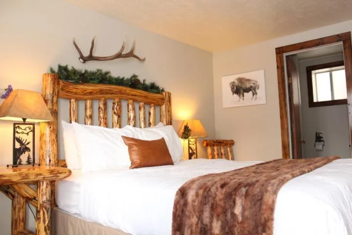 Bed in The Evergreen