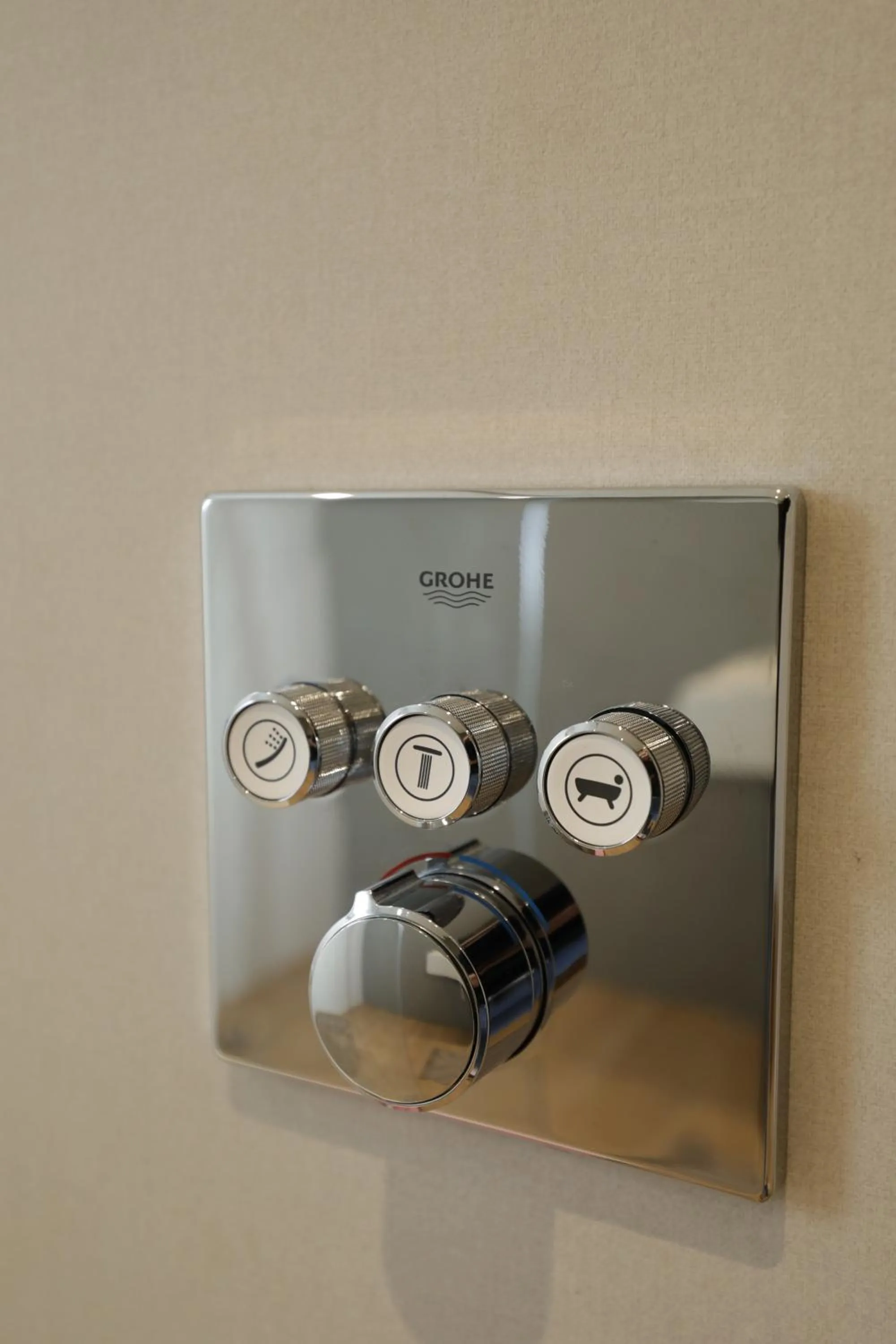 Shower in Hôtel confidentiel Le Grecale