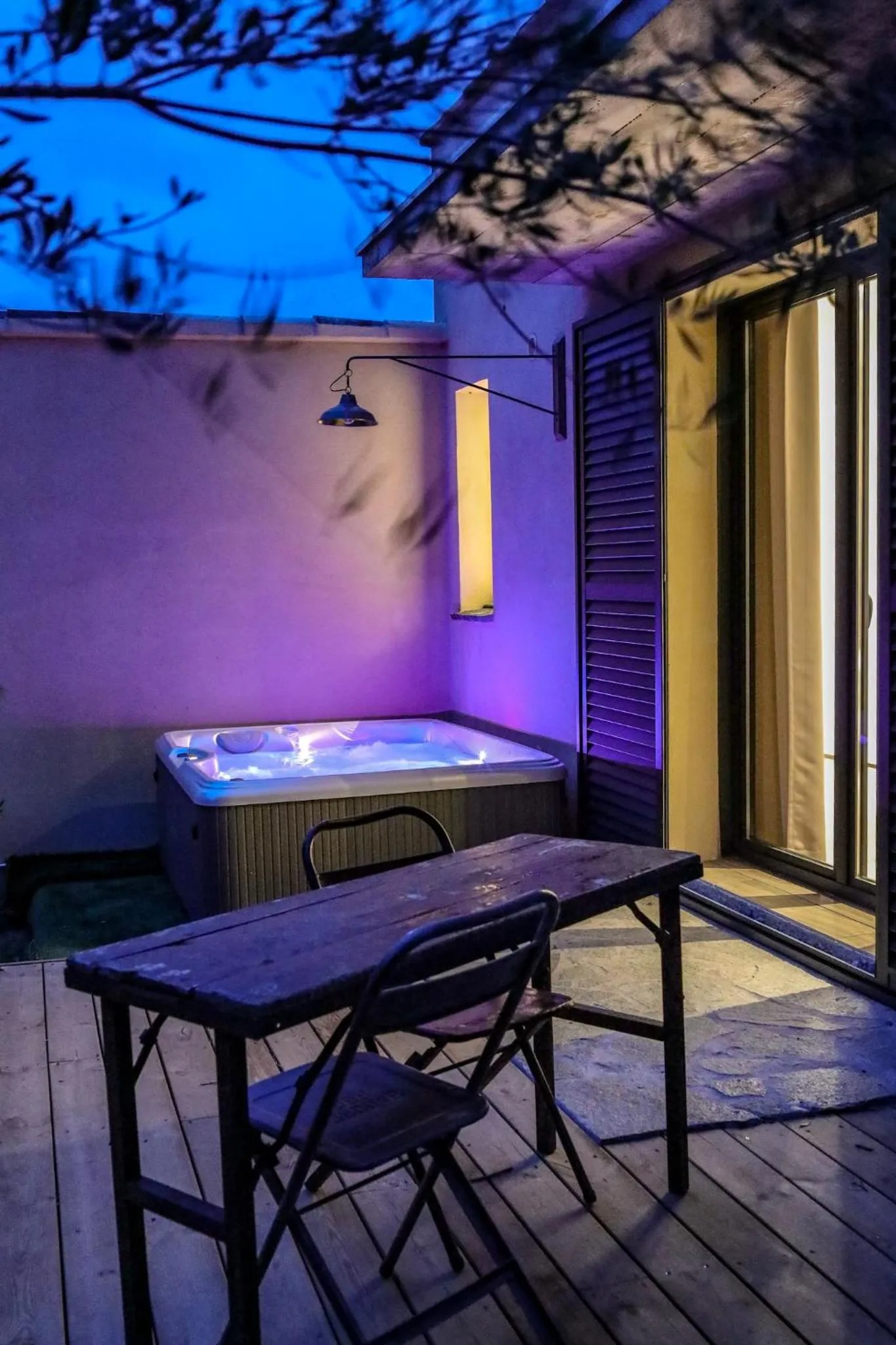 Patio in Hôtel confidentiel Le Grecale