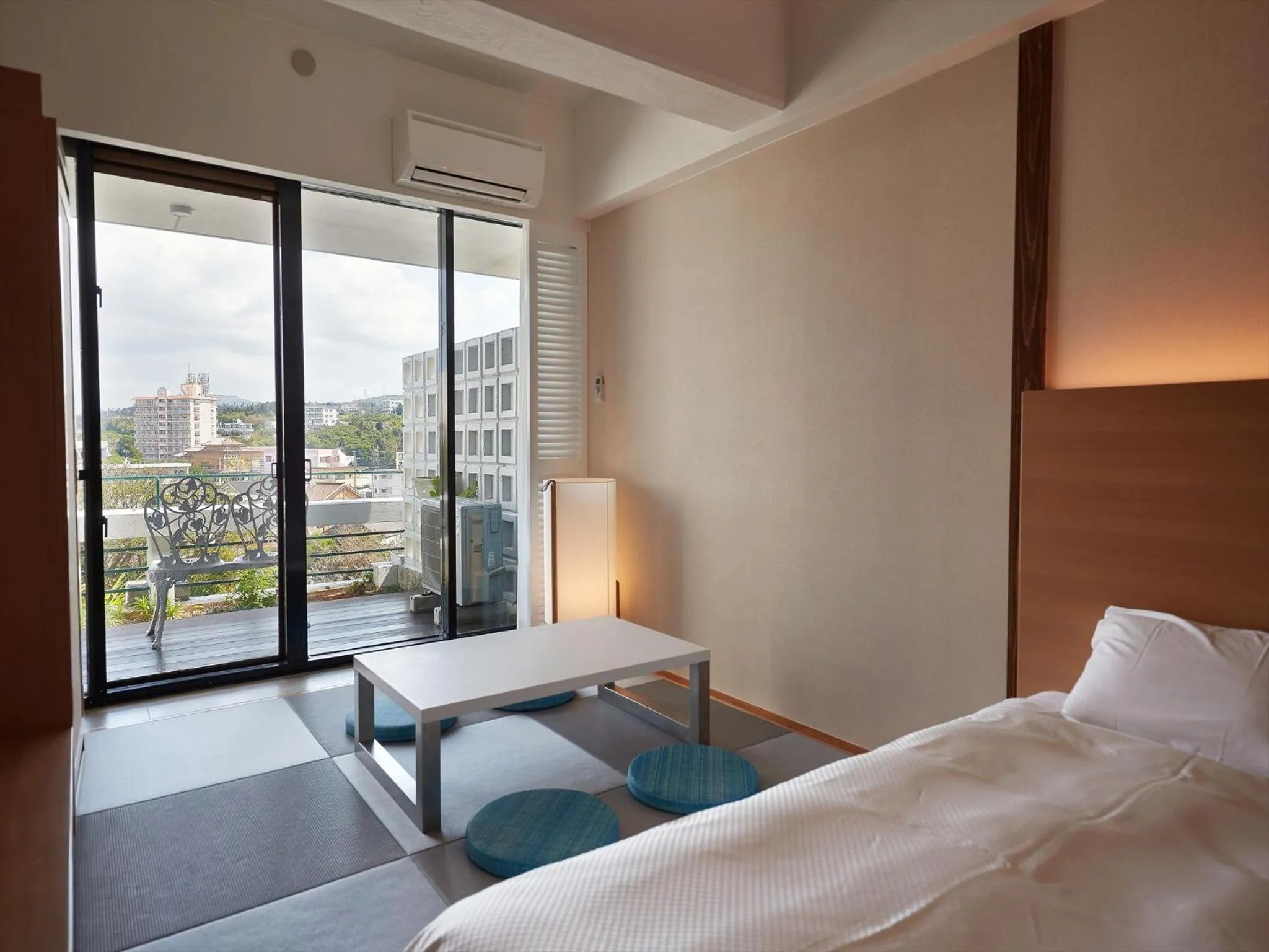 Photo of the whole room, Bed in Palace In Moon Beach