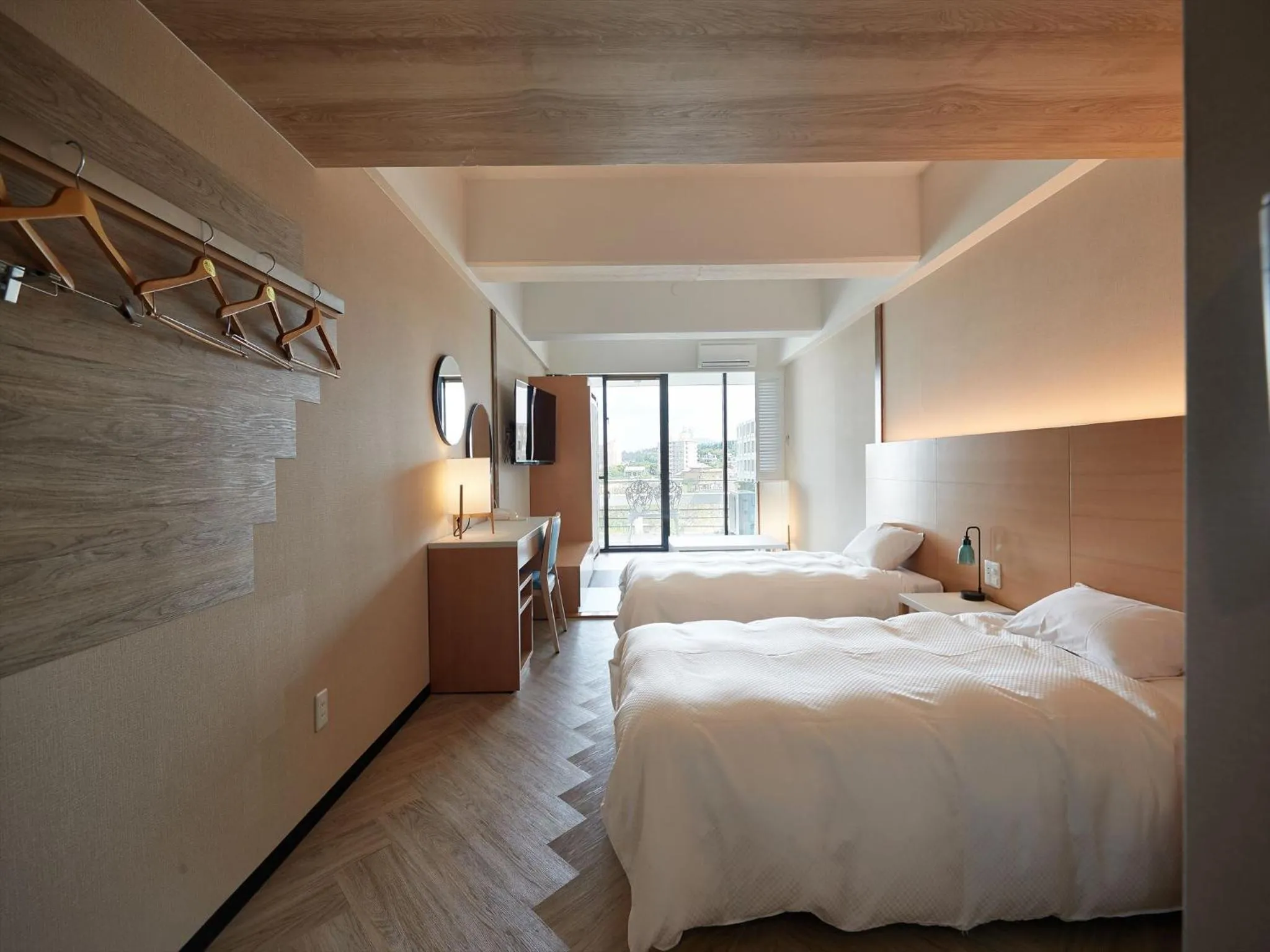 Photo of the whole room, Bed in Palace In Moon Beach