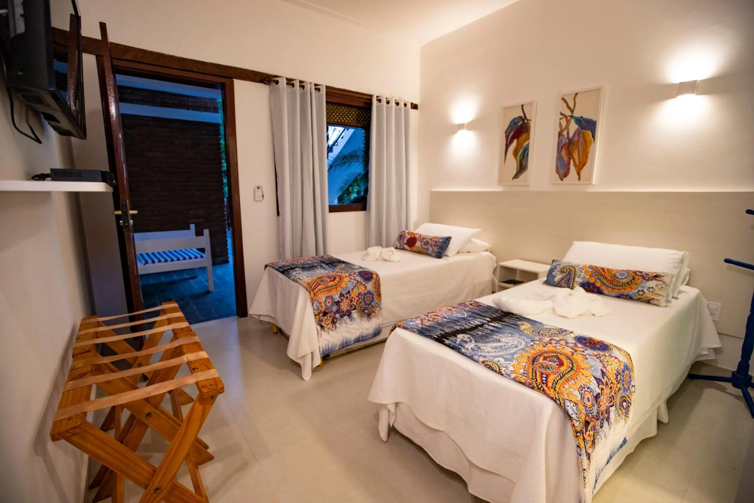 Photo of the whole room, Bed in Pousada Lua Cheia