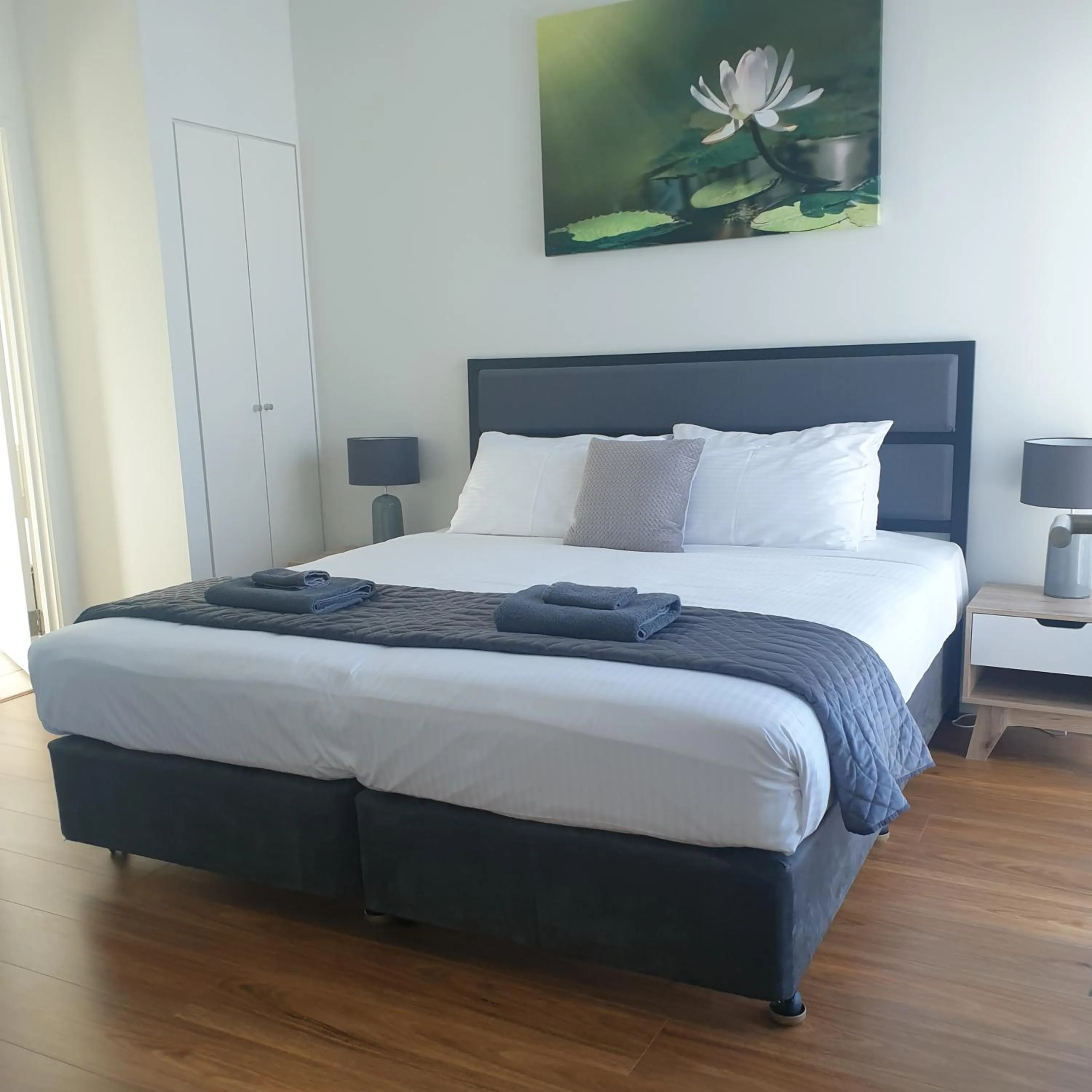 Bed in Waterfront Melbourne Apartments