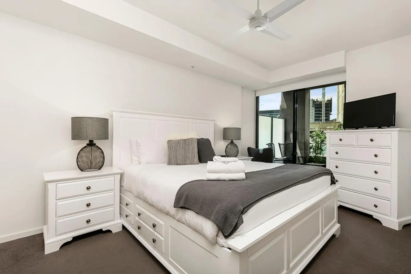Bed in Waterfront Melbourne Apartments